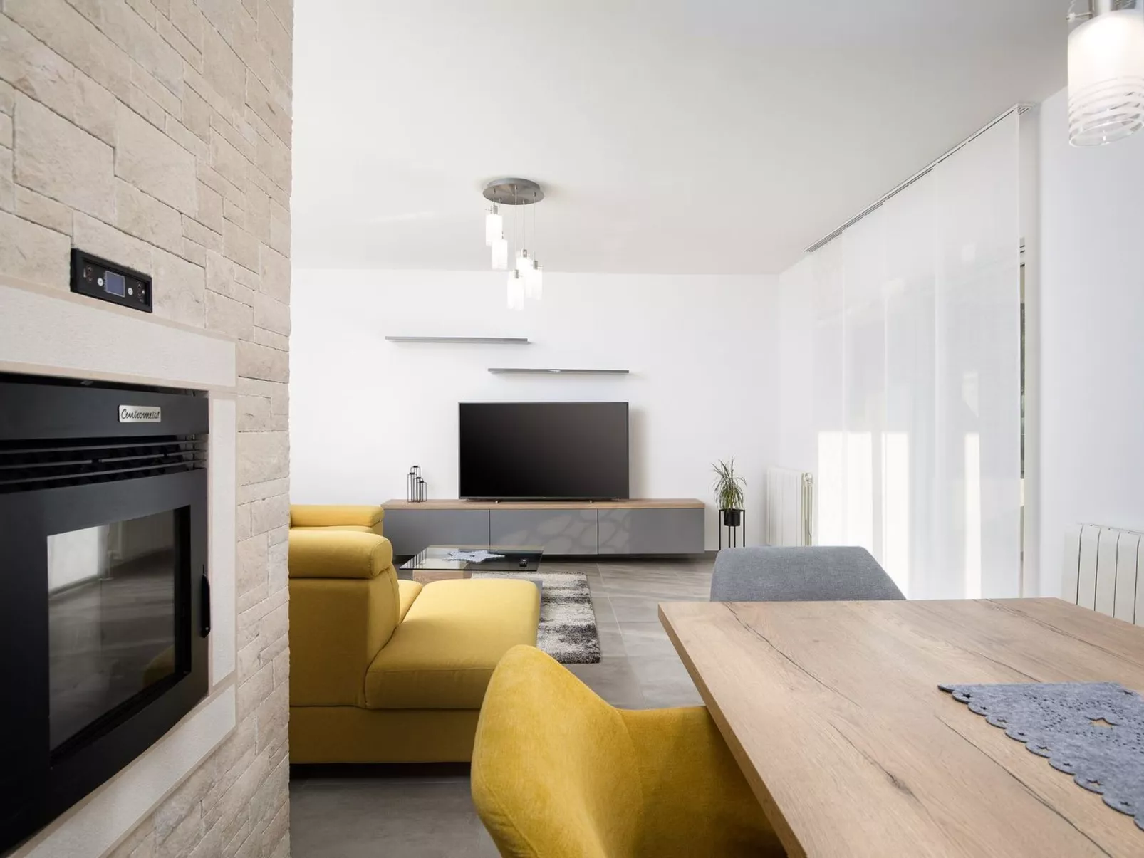 3-Schlafzimmer-Wohnung mit Gemeinschaftspool-Image-tags.info