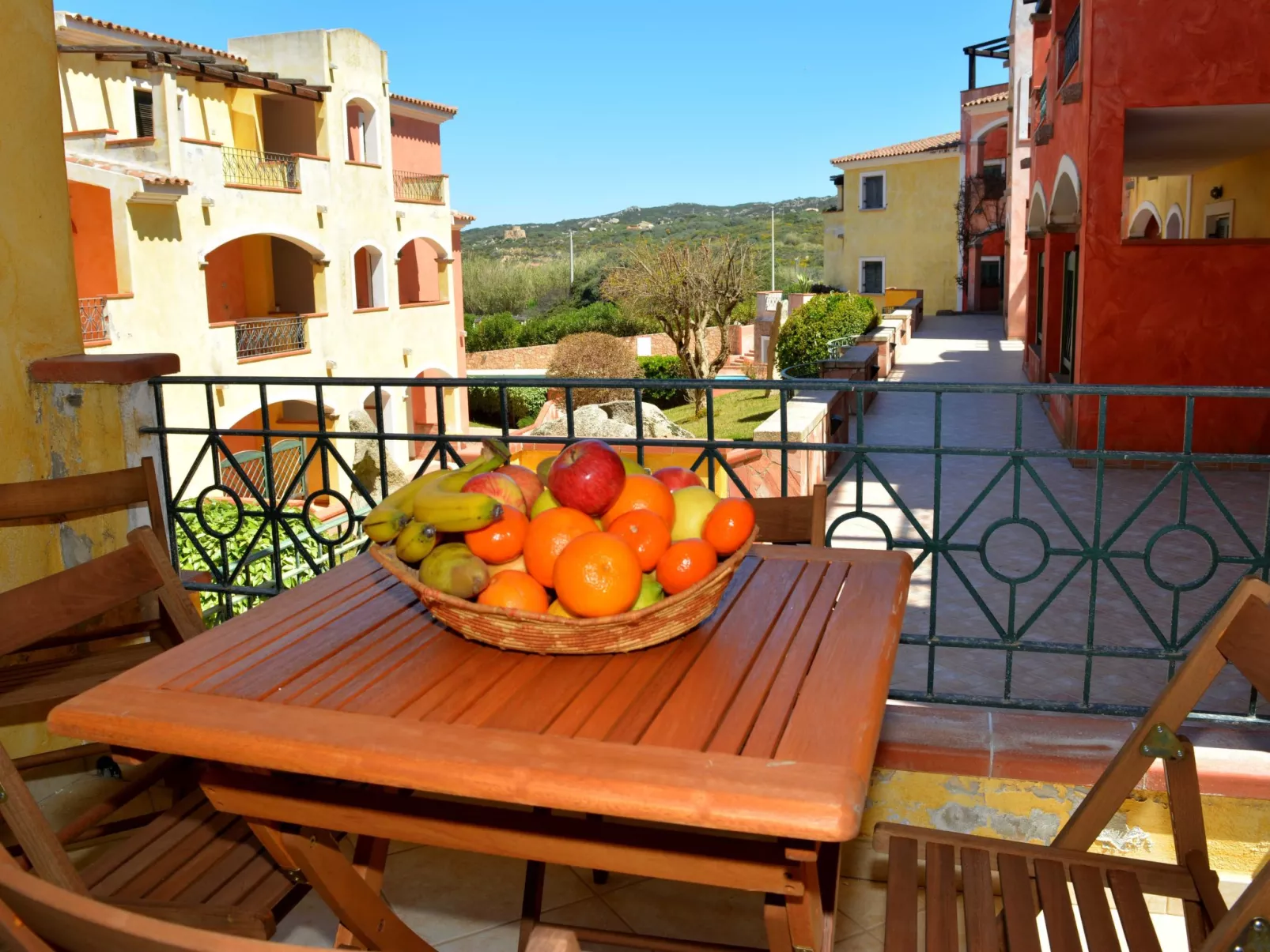 Schöne Wohnung in Residence mit Pool