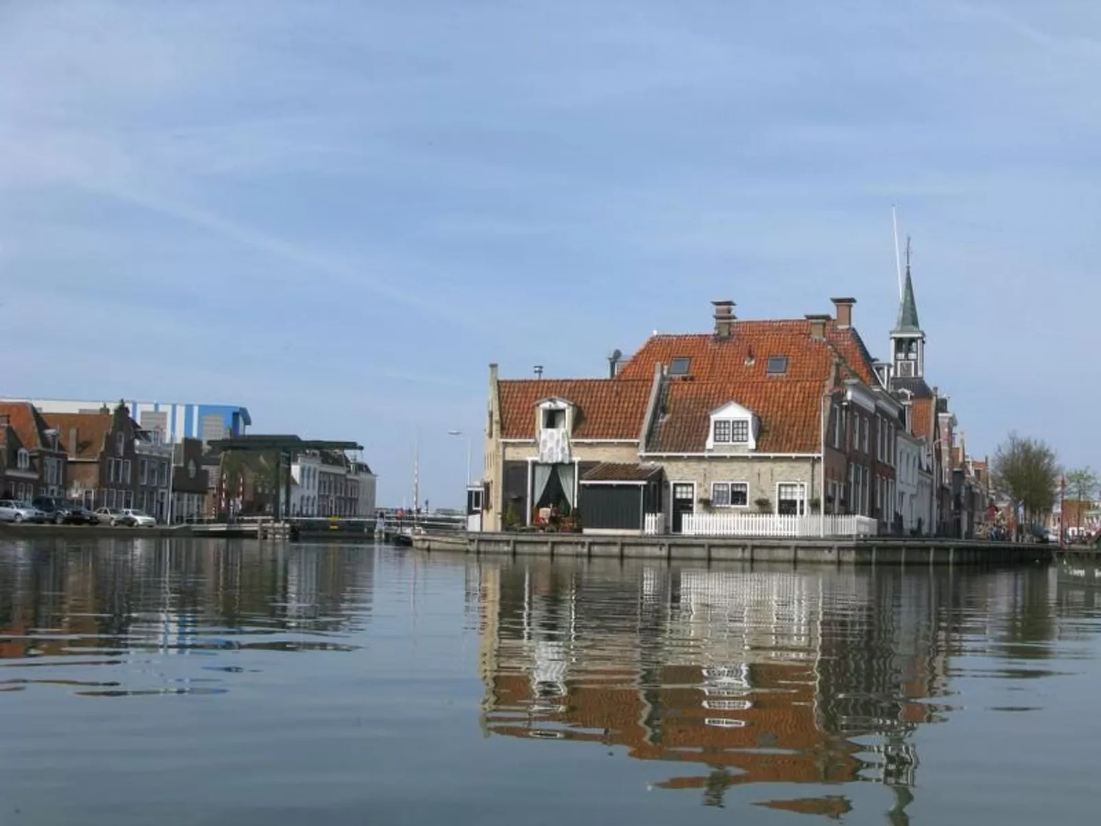 Mit Außen-Sauna und Außen-Whirlpool-Buiten