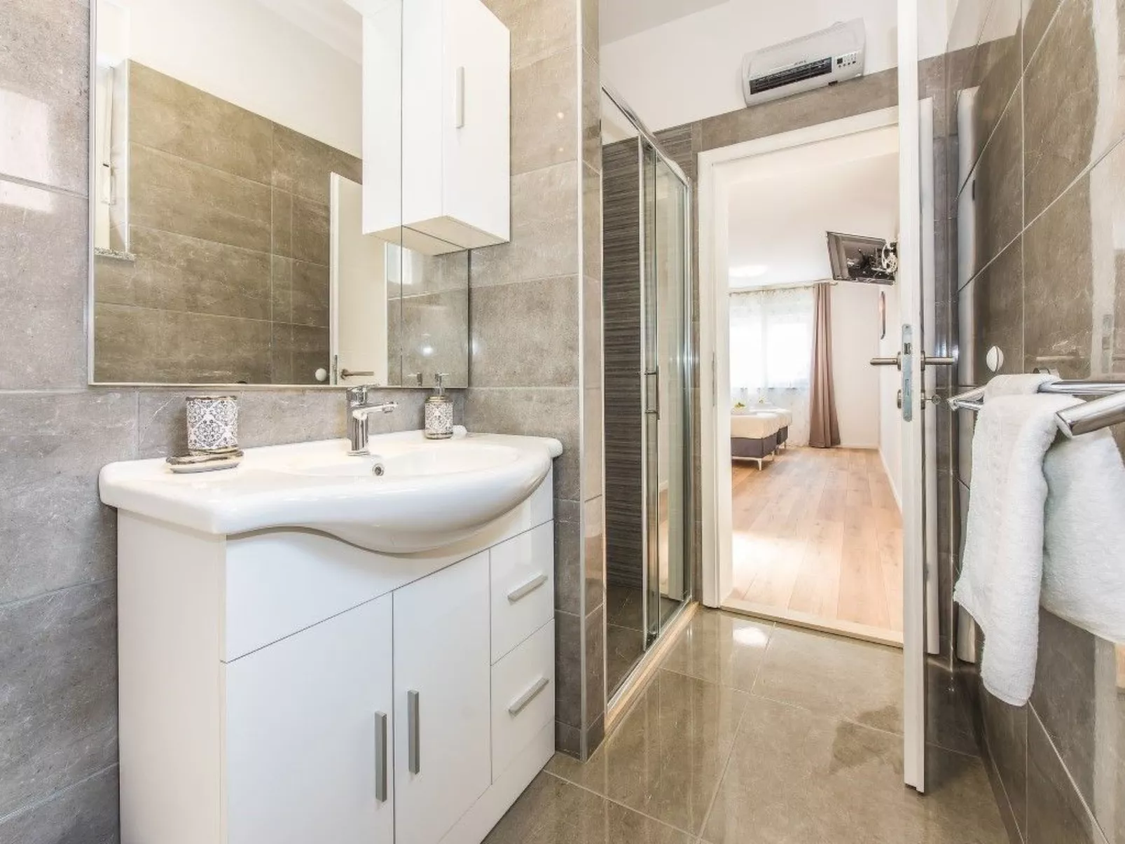 Villa Mandalina mit Pool und herrlichem Meerblick-Image-tags.info