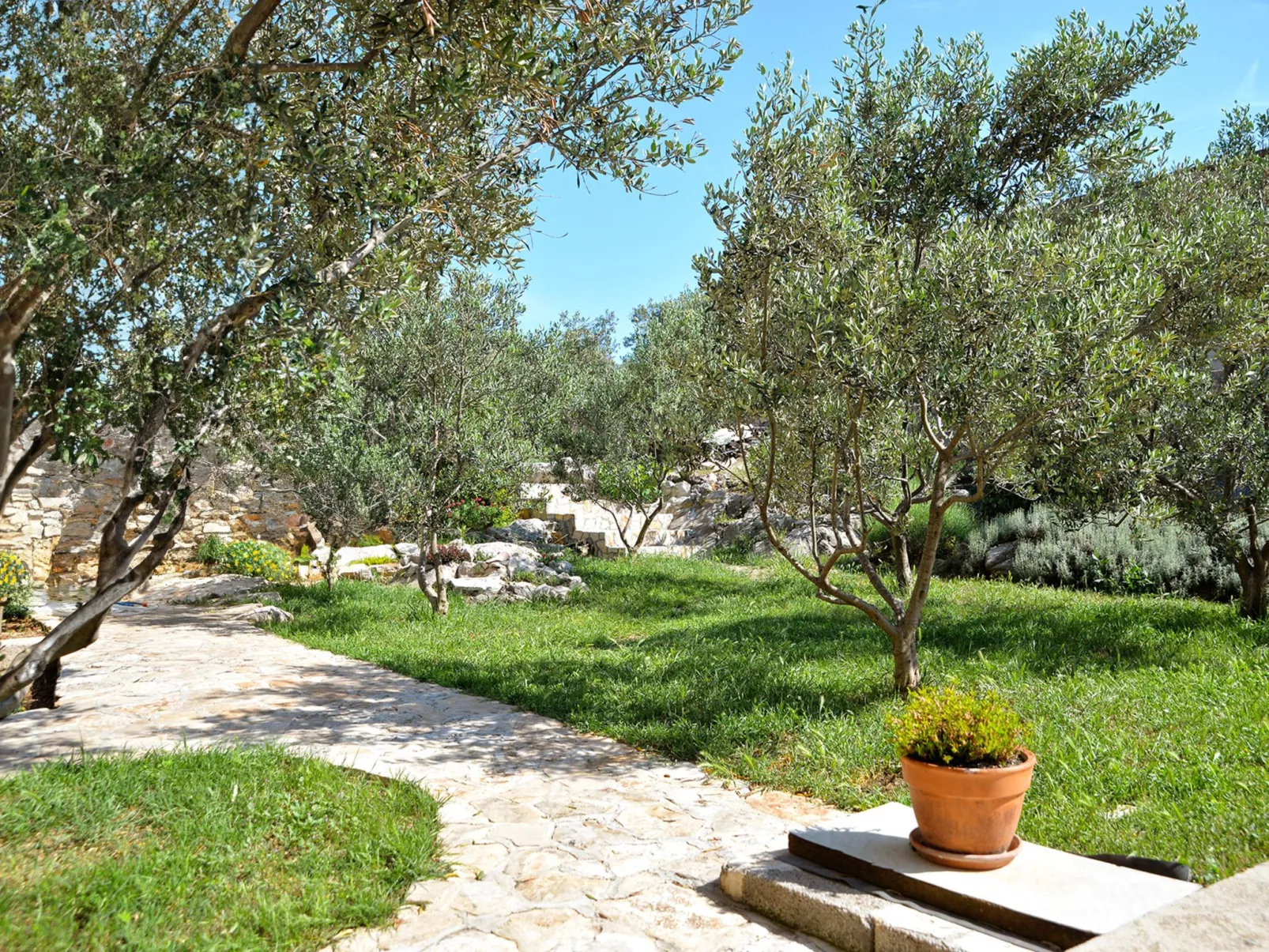 Wohnung Goranka 1-Buiten