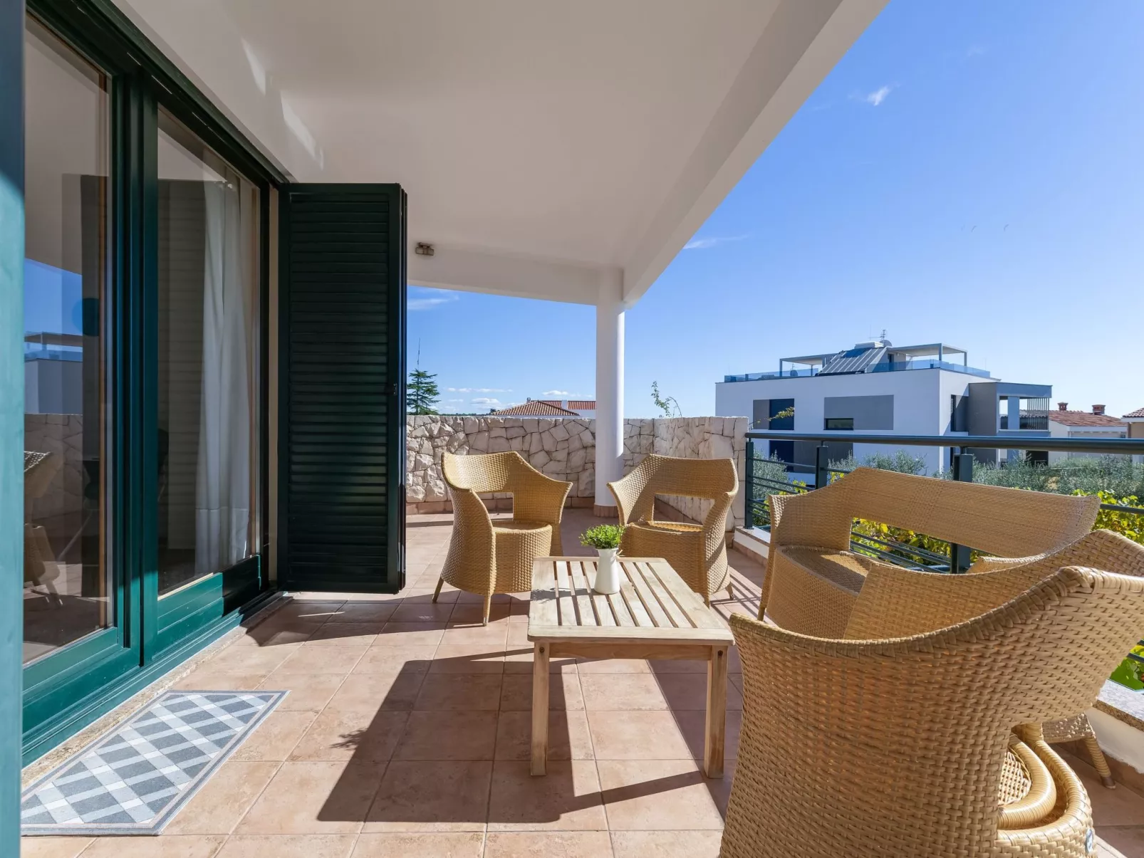 Luxuriöse Villa mit Meerblick - von TA Leut Agency-Buiten