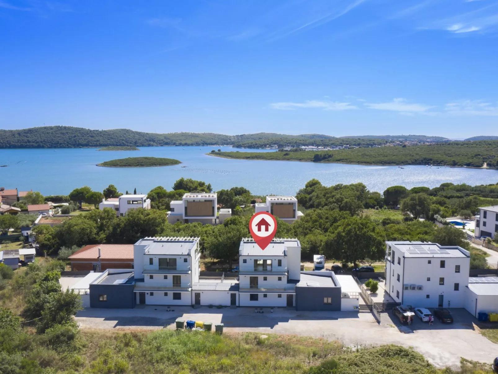 Villa Sole am Meer mit Pool, Sauna, Whirlpool-Buiten