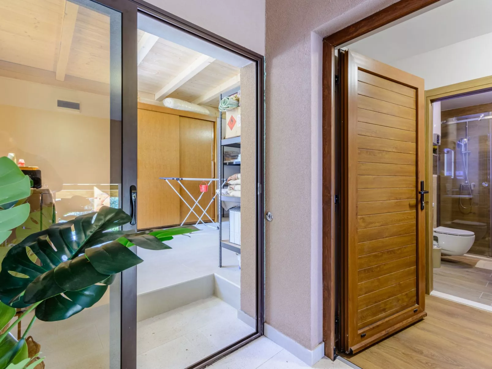 Villa mit vier Schlafzimmern und beheiztem Pool