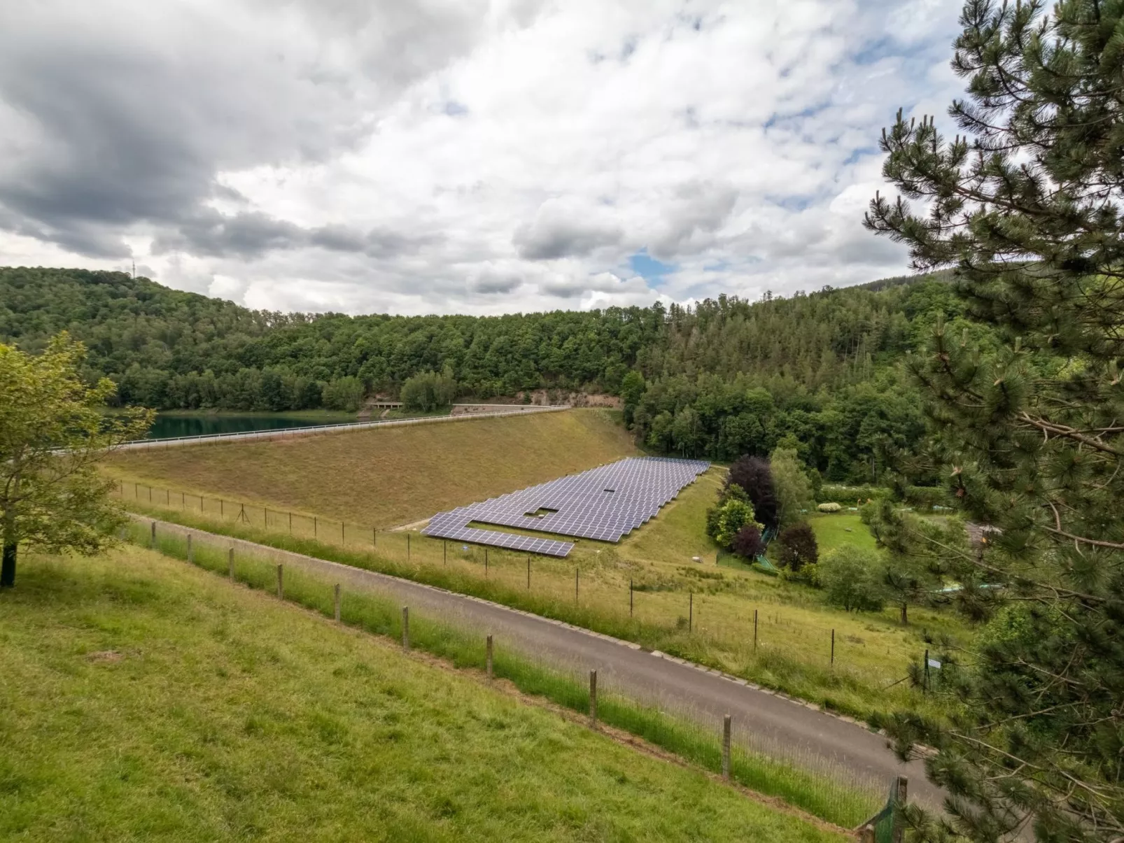 7p jacuzzi seeblick-Buiten