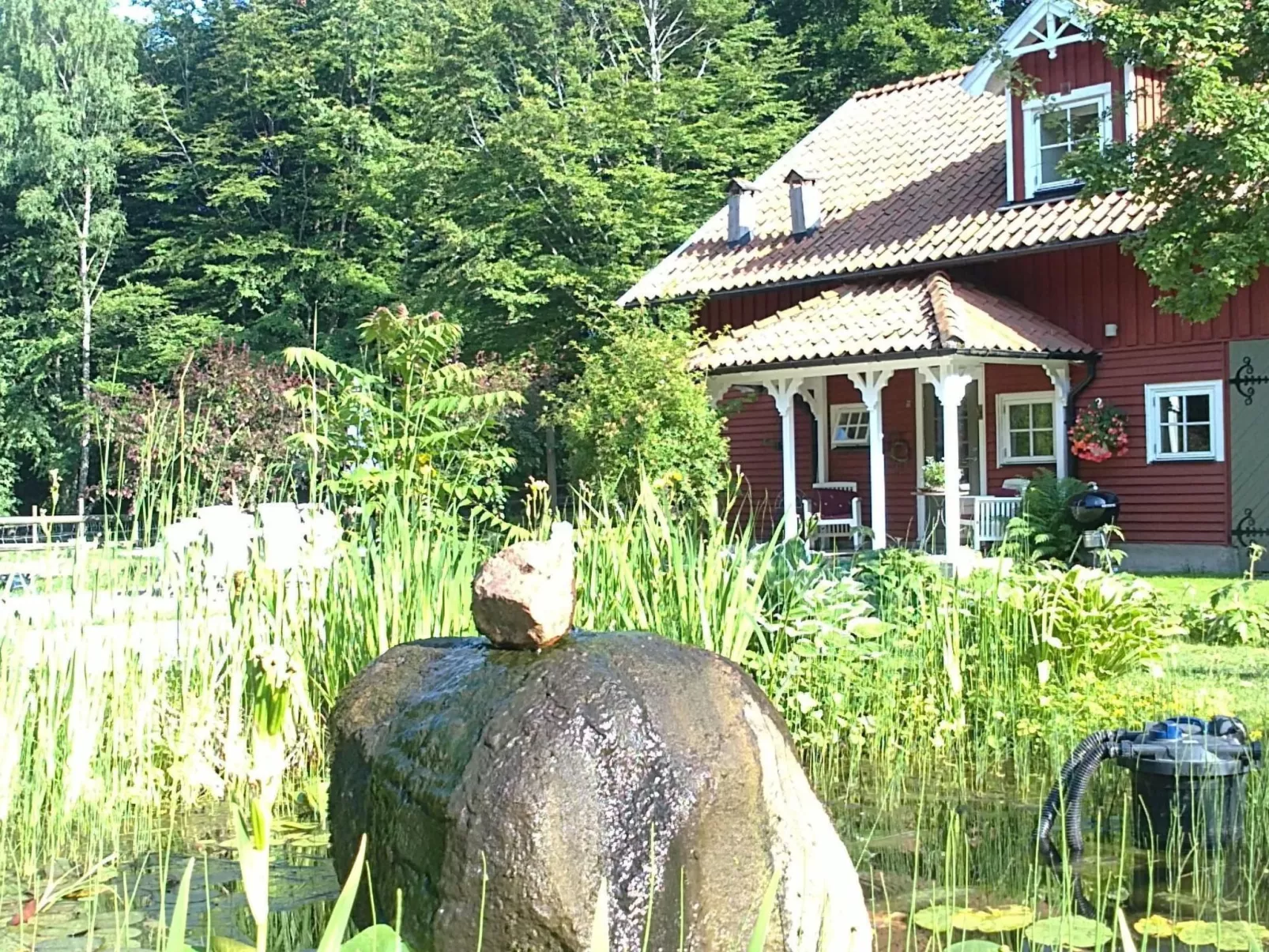 Mit Balkon, Terrasse und Garten
