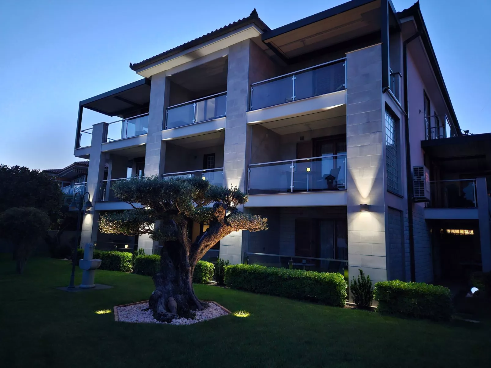 Appartement Silvia mit Terrasse und Meerblick-Buiten