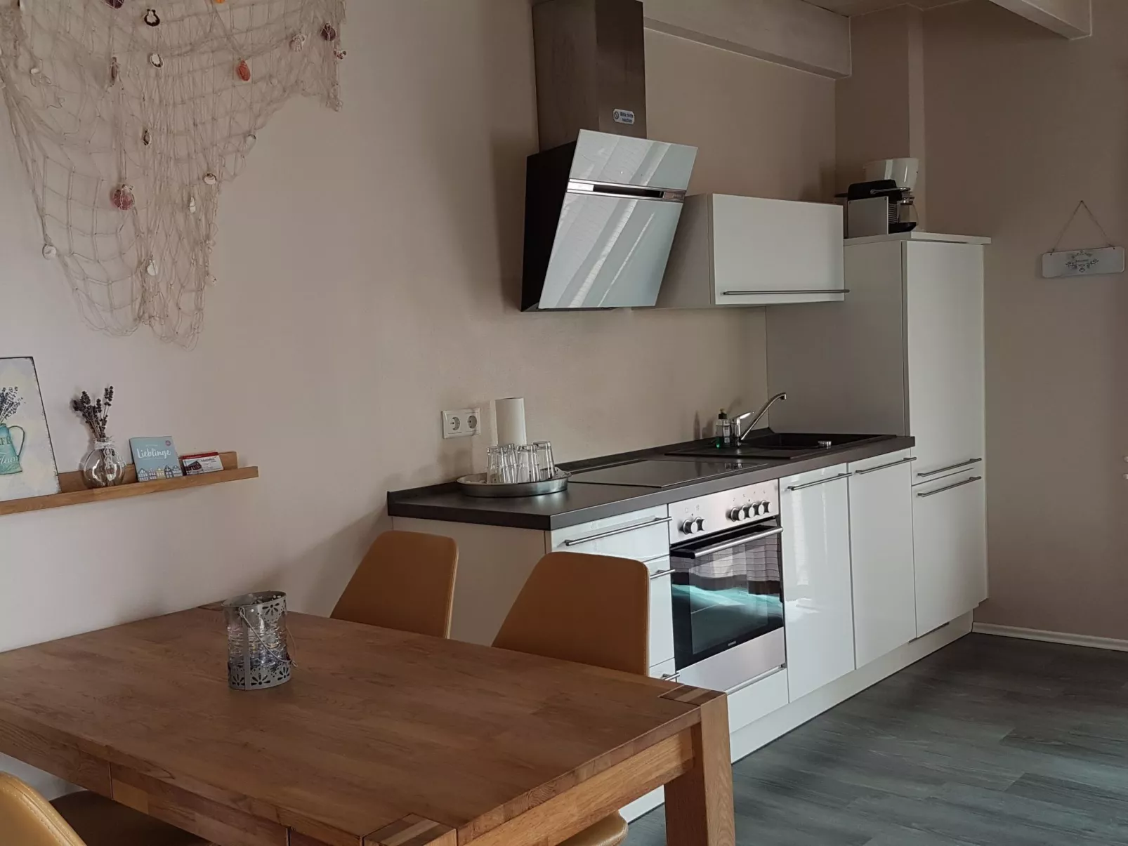 Gemütliches Schwedenhäuschen mit Terrasse