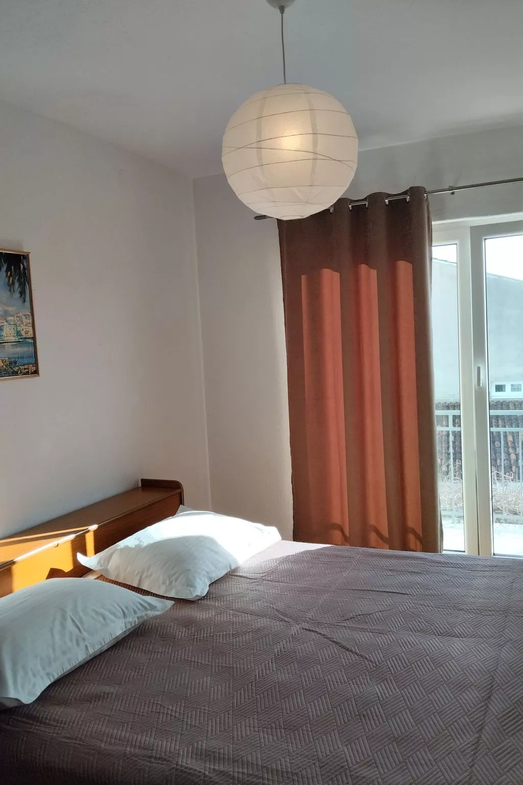 Mit Blick auf das Wasser