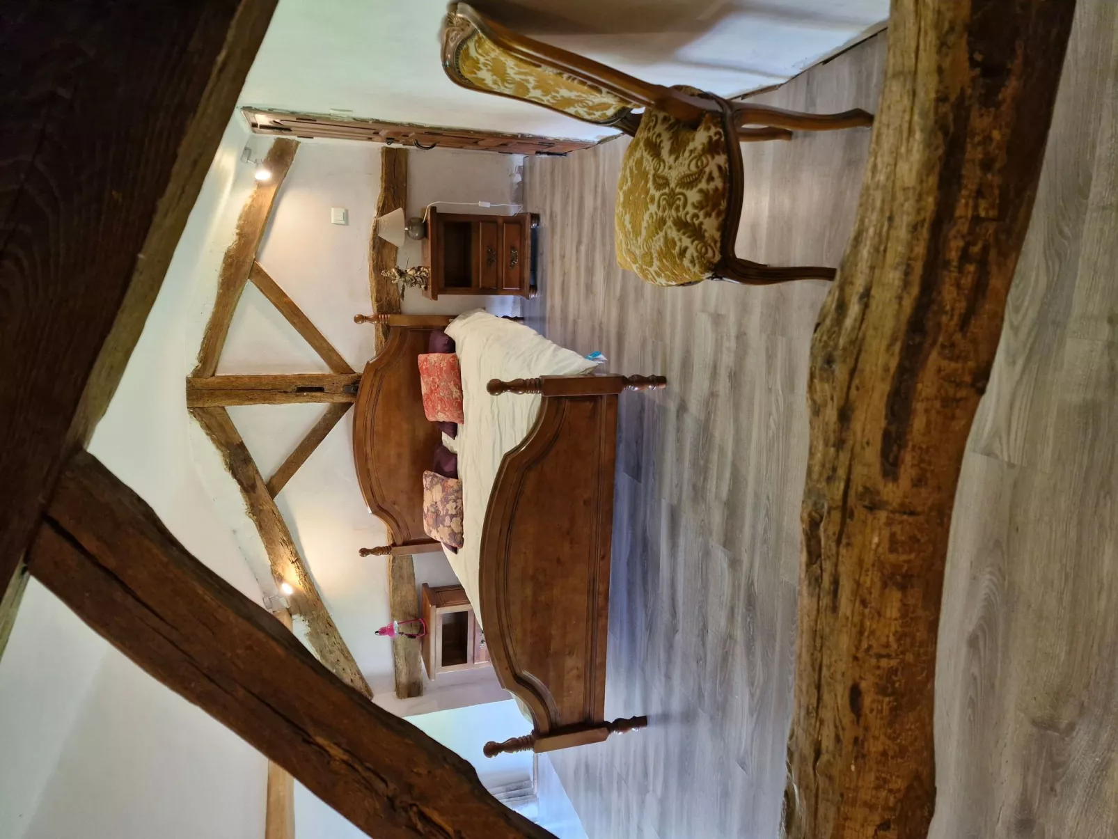 Die Unterkunft für zwei bis sechs Personen, Schwimmbad, Bouleplatz, Spa, Tennis-Binnen