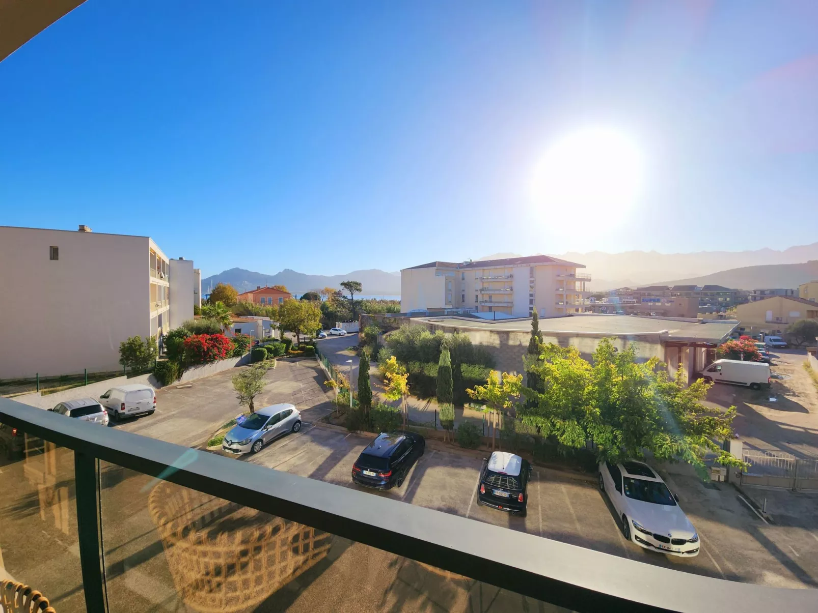 Calvi "Eden Paradisu"-Buiten