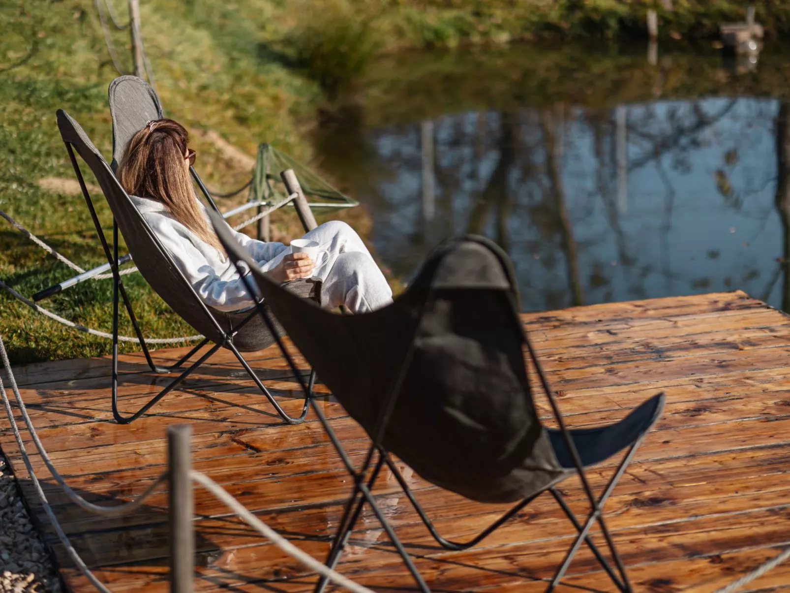 Kleines Haus mit Werkstatt-Buiten