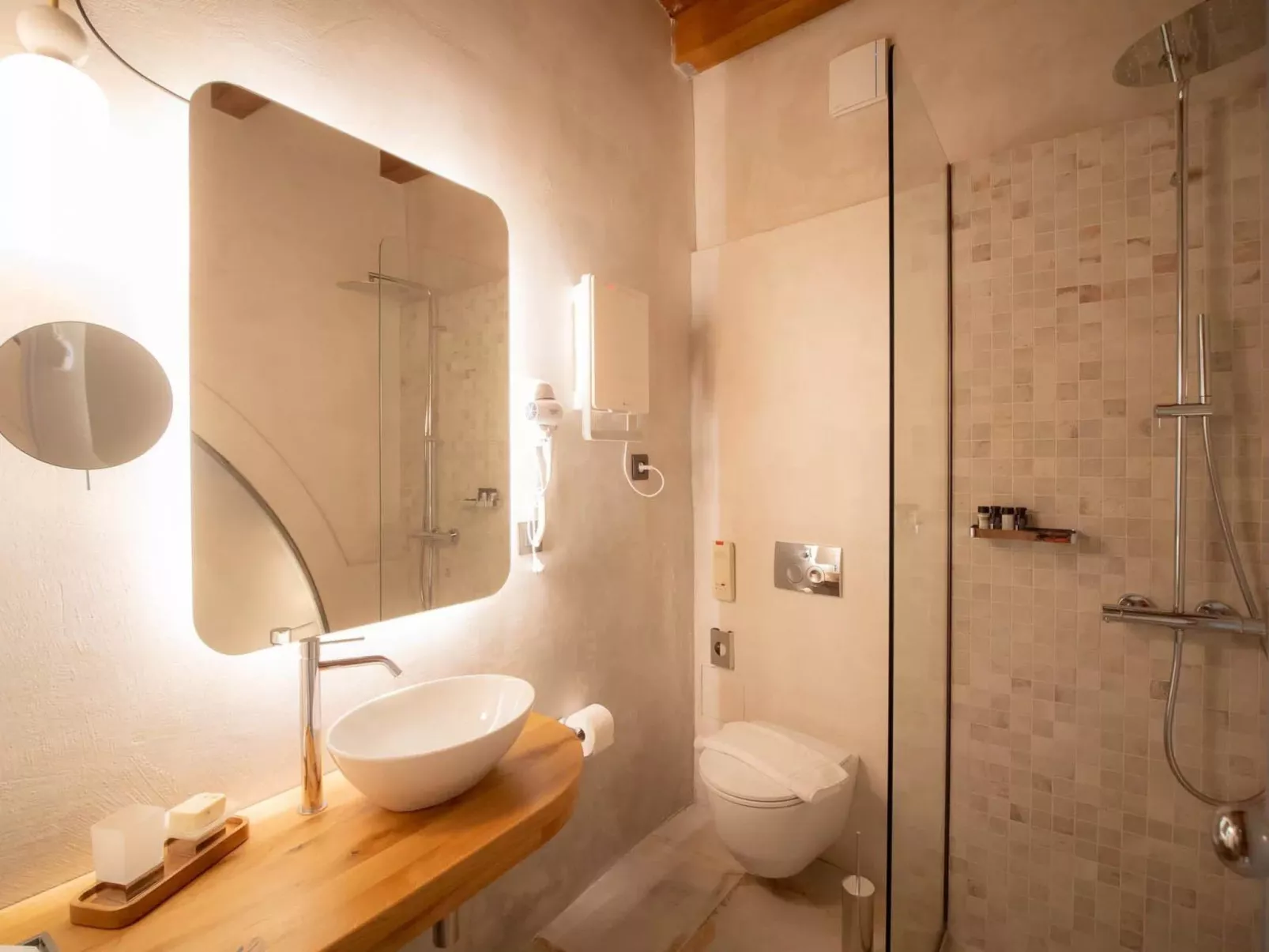 Santa Veneranda von Checkin Trikamaro