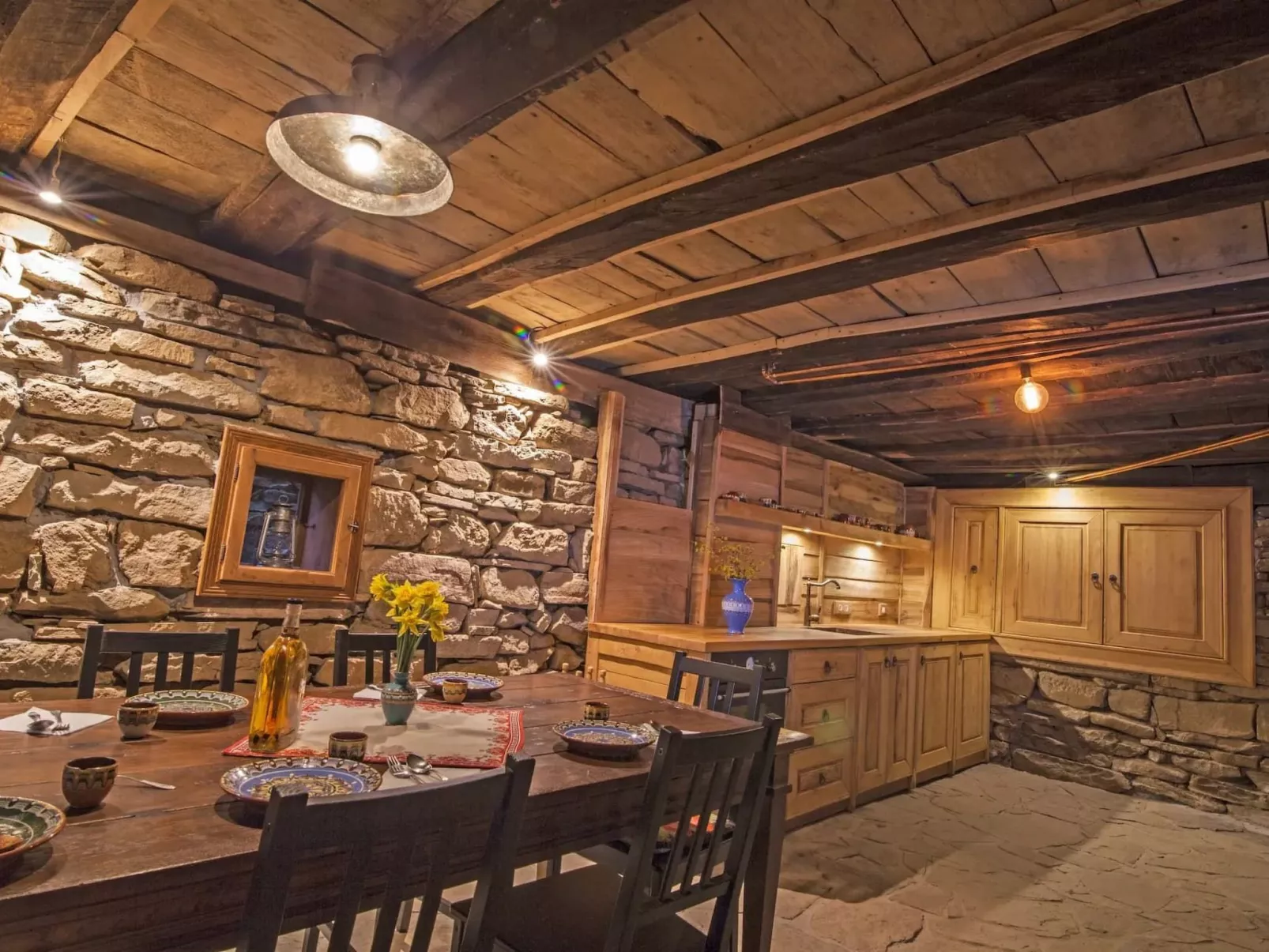 Authentisches Haus mit Bergblick - Karashka-Binnen