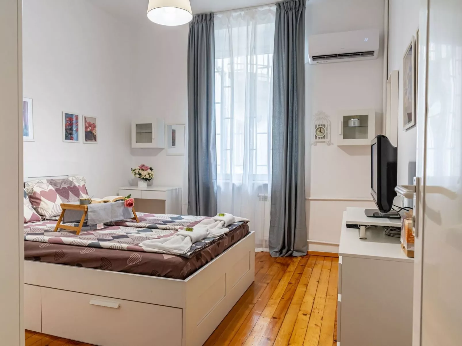 Komfort-Suite im Zentrum von Sofia, zwei Schlafzimmer, acc - Binnen