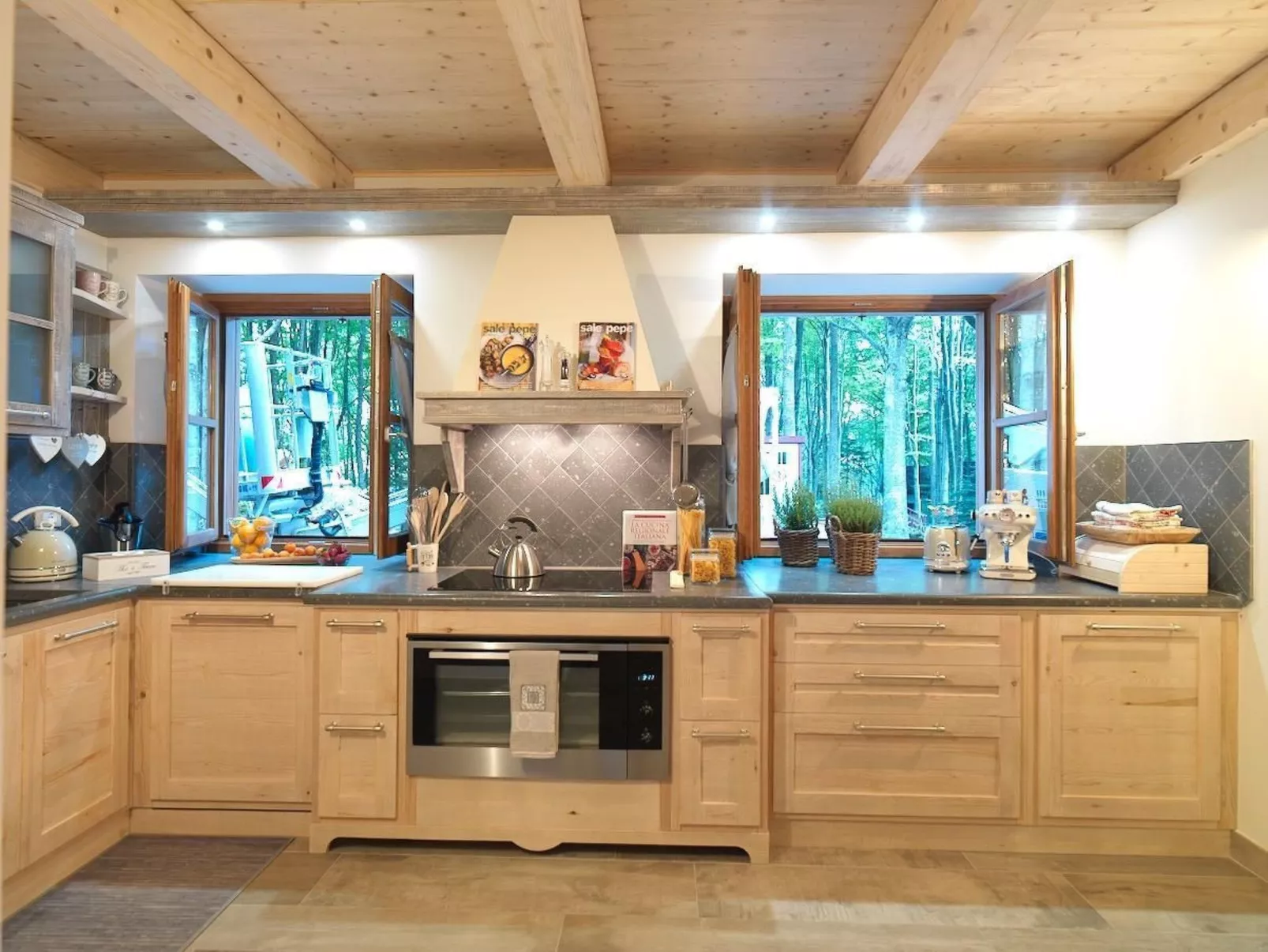 Berg "Chalet Galli" mit SPA-Image-tags.info