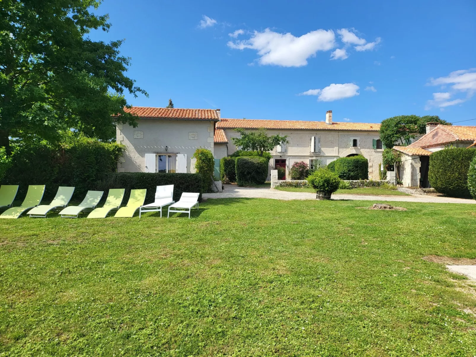 Domaine des Prairies de Latry-Image-tags.info