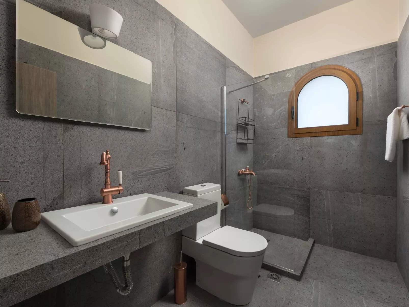 Geräumige Villa Evelyn für 10 Personen mit Pool-Binnen