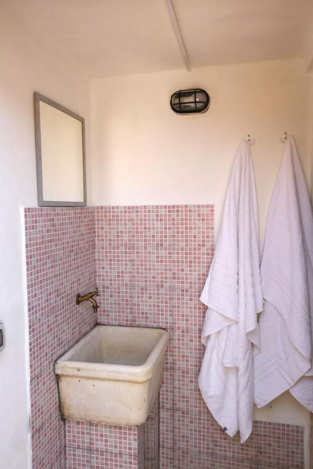 Villa mit Wasserblick-Image-tags.info