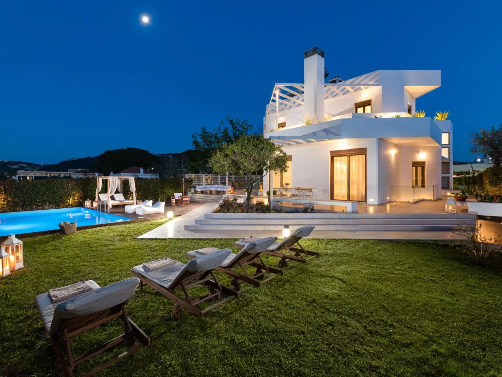 Schöne weiße Ferienvilla Liebe-Buiten