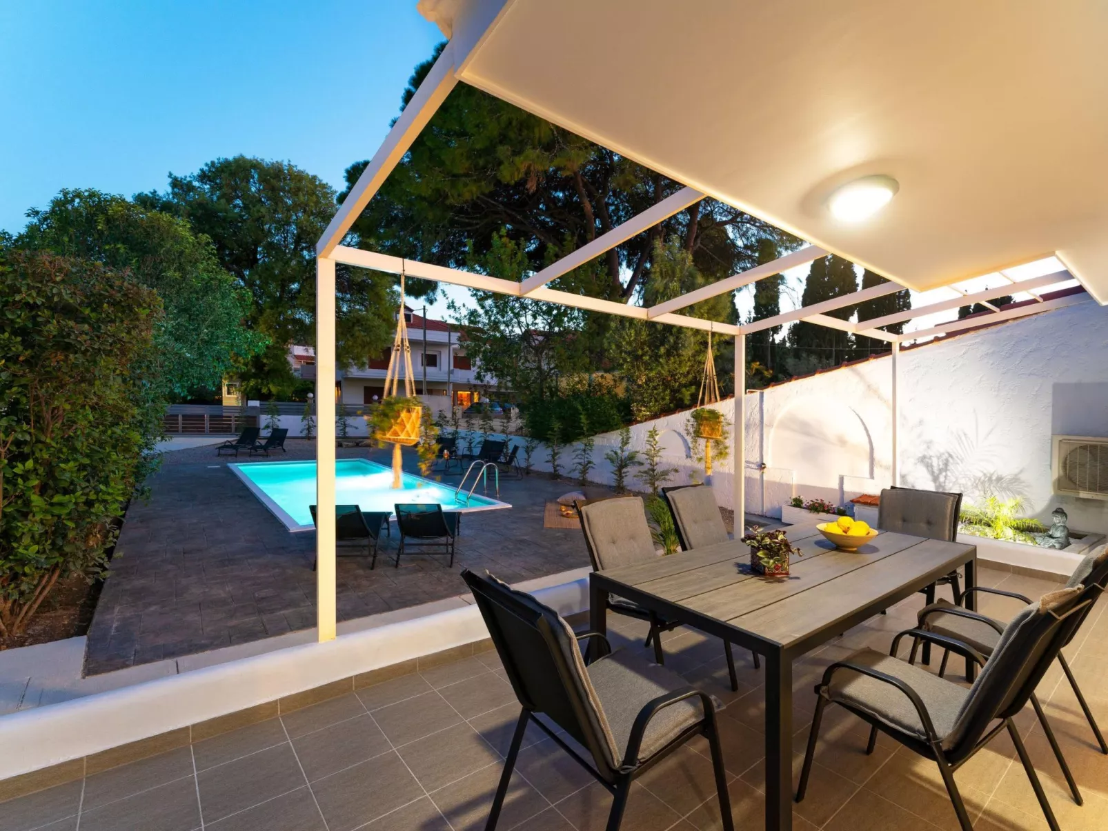 Ixian Bliss Pool Villa-Buiten