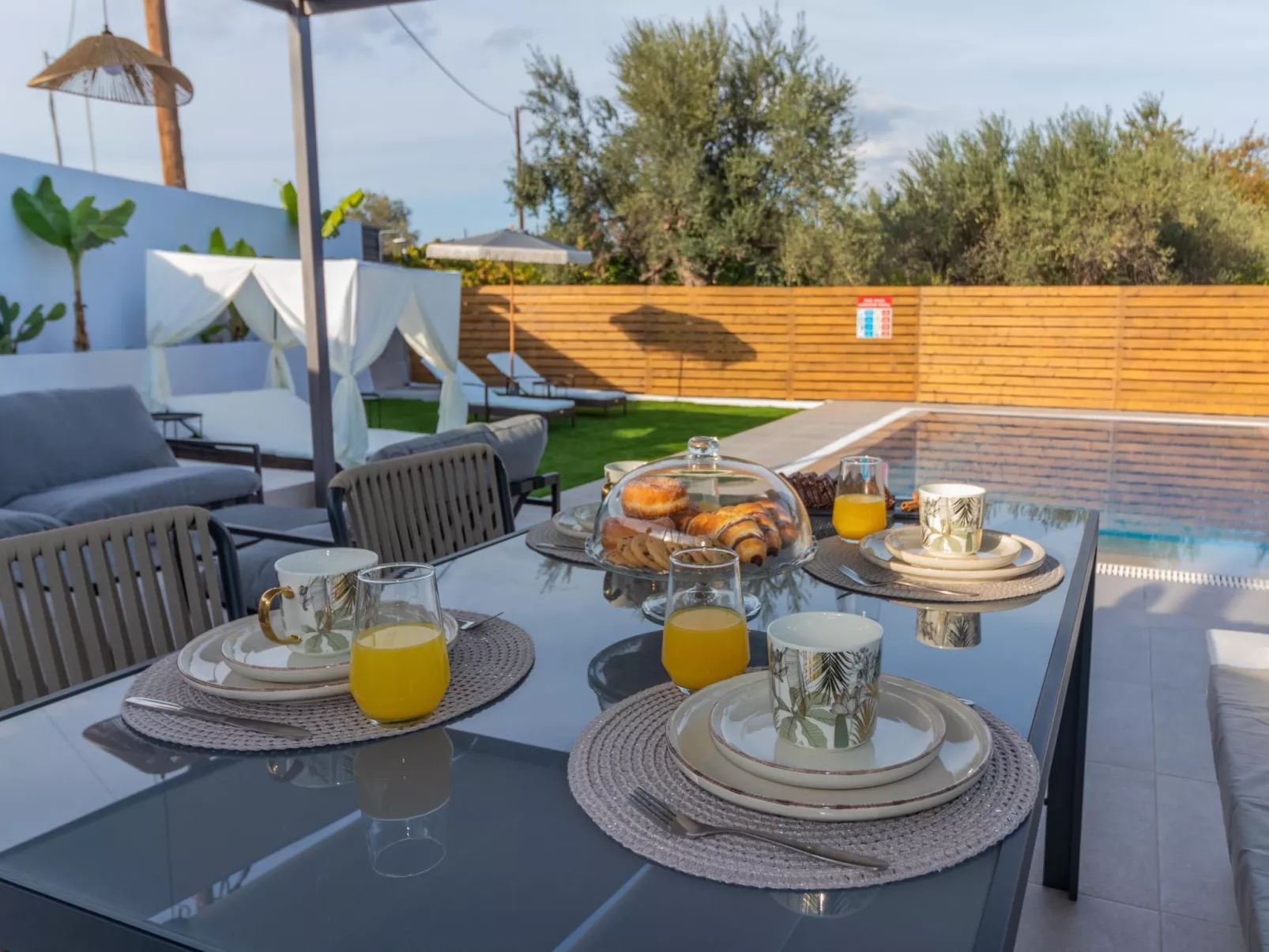 Melia-Luxus-Villa-Buiten