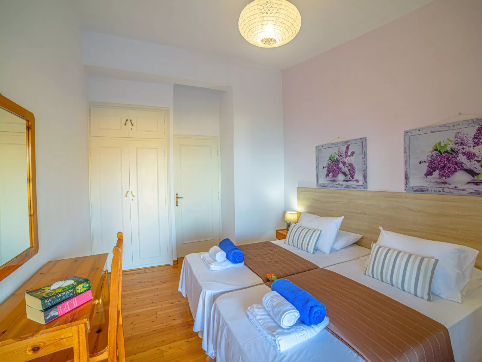 "Zeus" mit Infinity Pool-Binnen