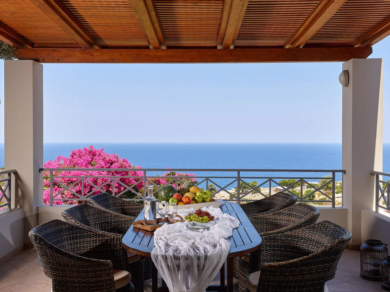 Dioni für 6 Personen und 1 Kind