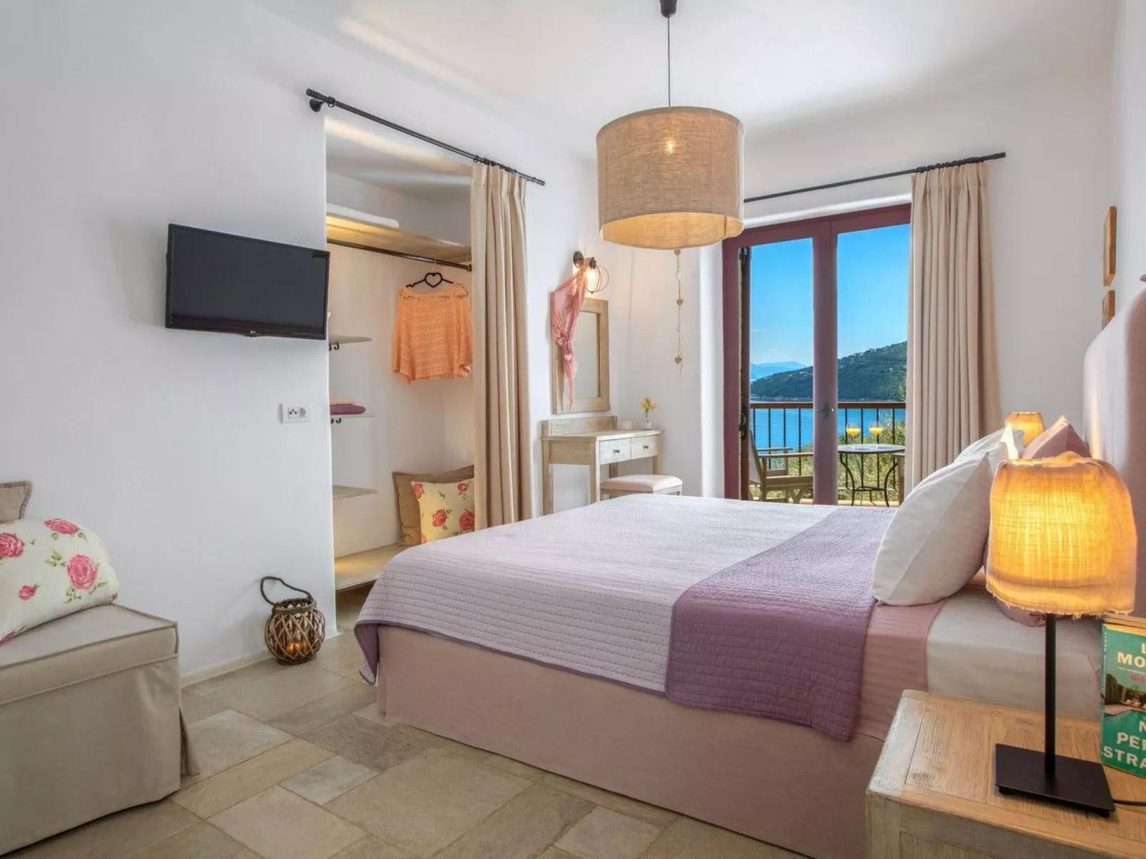 "Agapi" mit Infinity-Pool