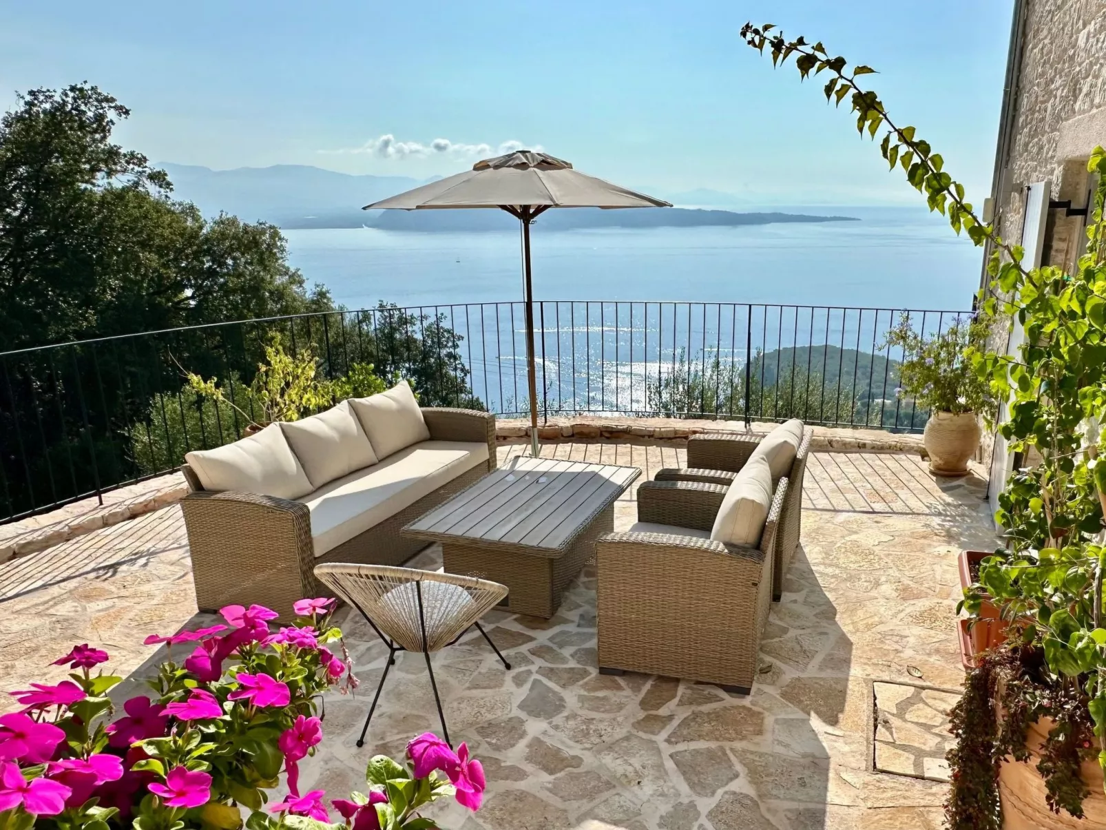 Prächtige Villa in spektakulärer Lage