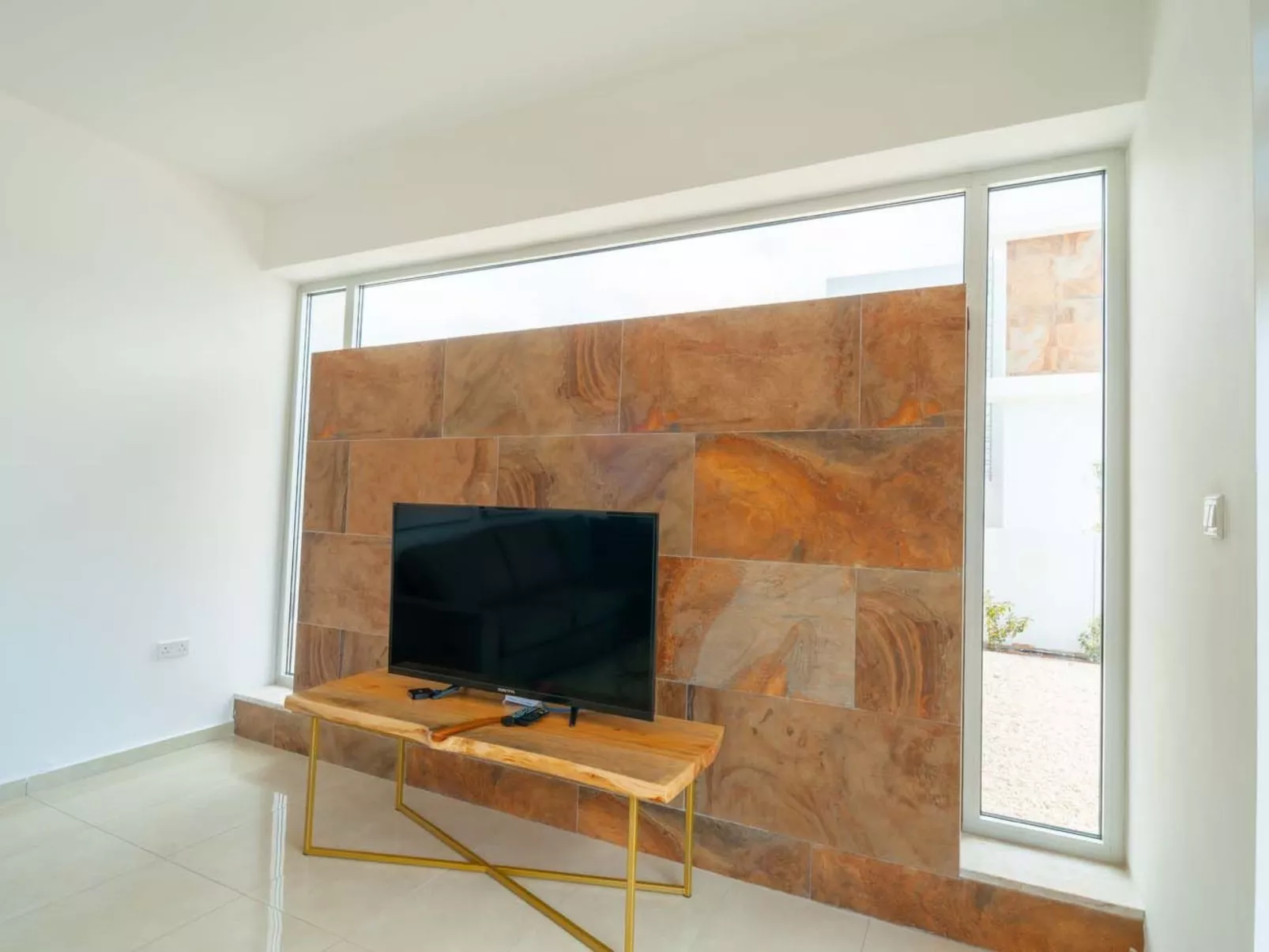 Luxuriöse Villa mit 4 Schlafzimmern, privatem Pool und Whirlpool-Image-tags.info