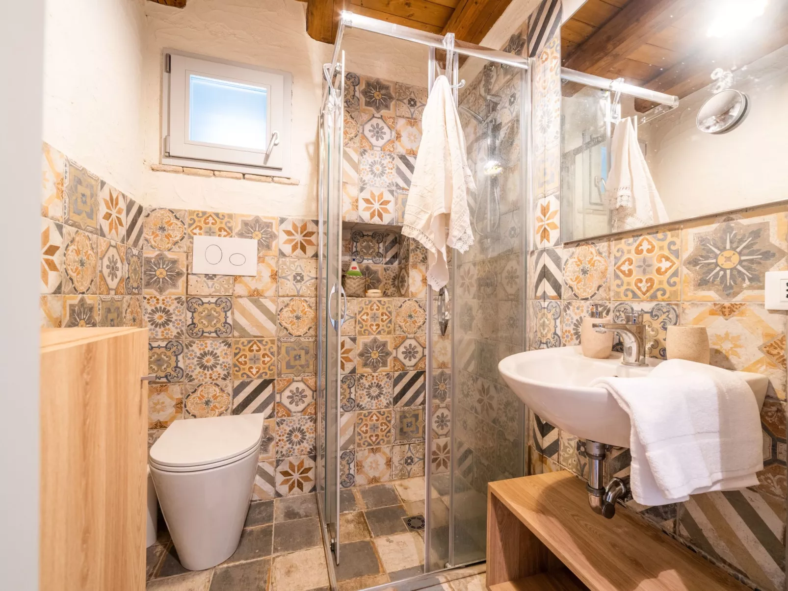 Zwei Einheiten, Luxus, Schwimmbad, Gemüsegarten-Binnen