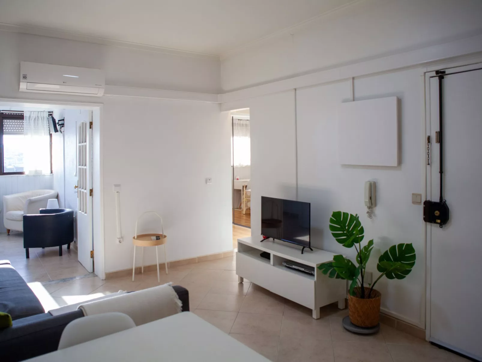 Just4u Wohnung 2 mit AC in der Nähe von Lissabon und Strand-Binnen