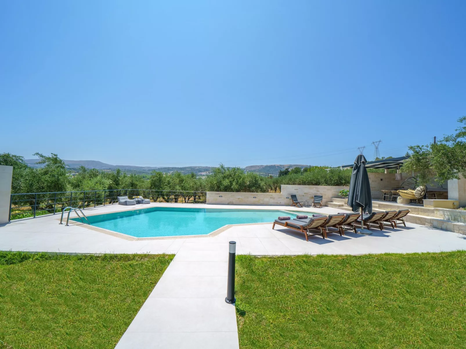 Großes Ferienhaus in Arkadi mit Großer Terrasse-Buiten