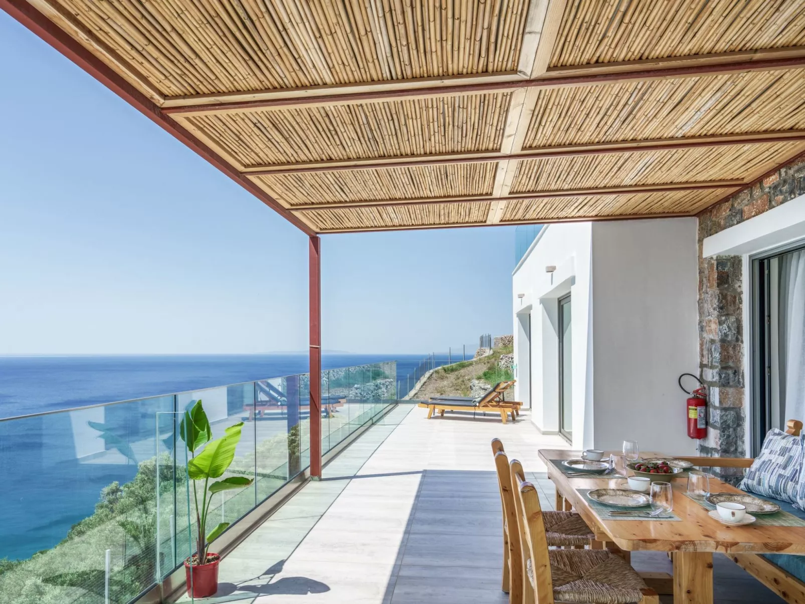 Neue Villa mit privatem Pool und BBQ, 2.5km zum Strand-Buiten