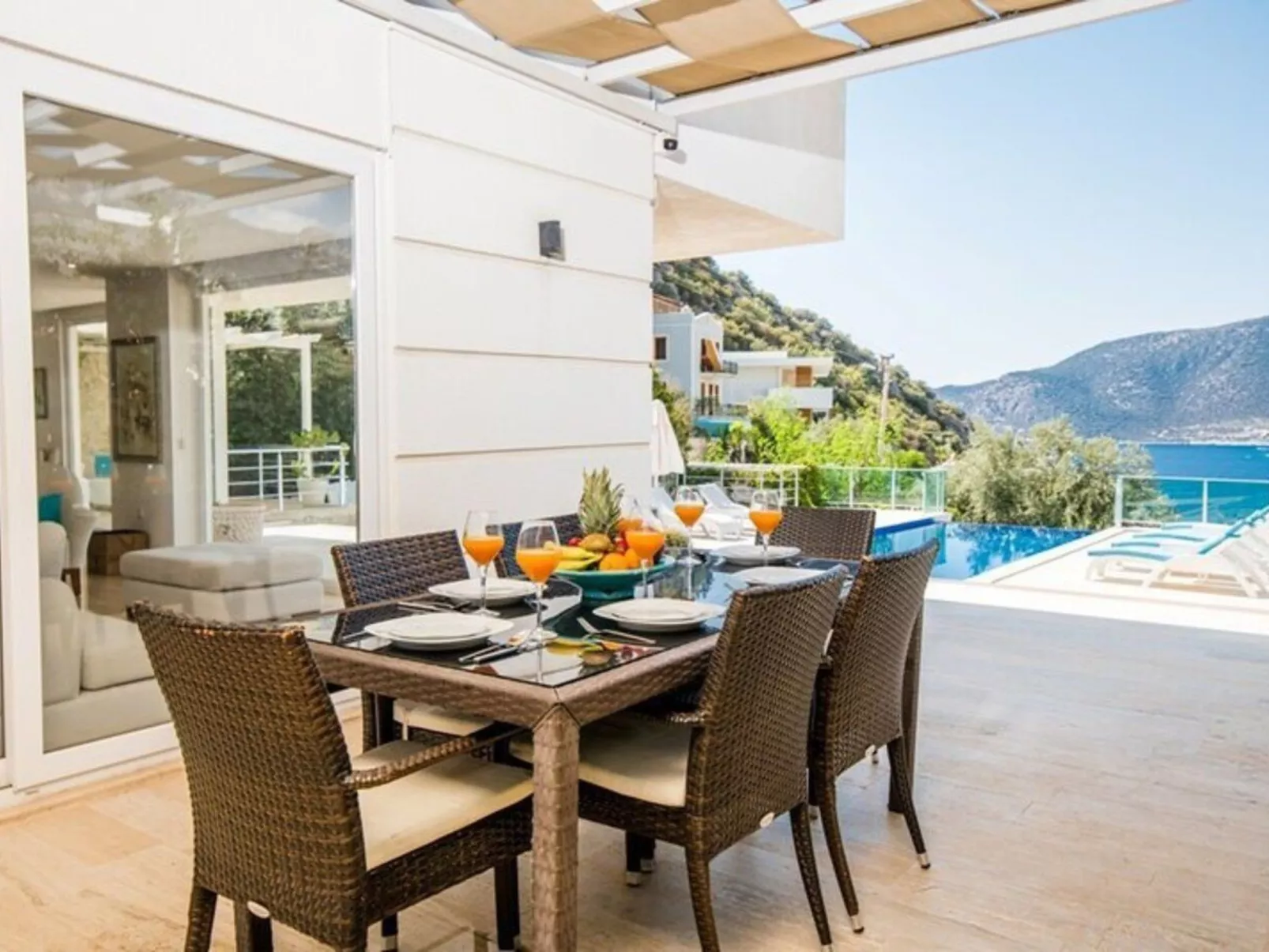 6 Personen nähe Strand