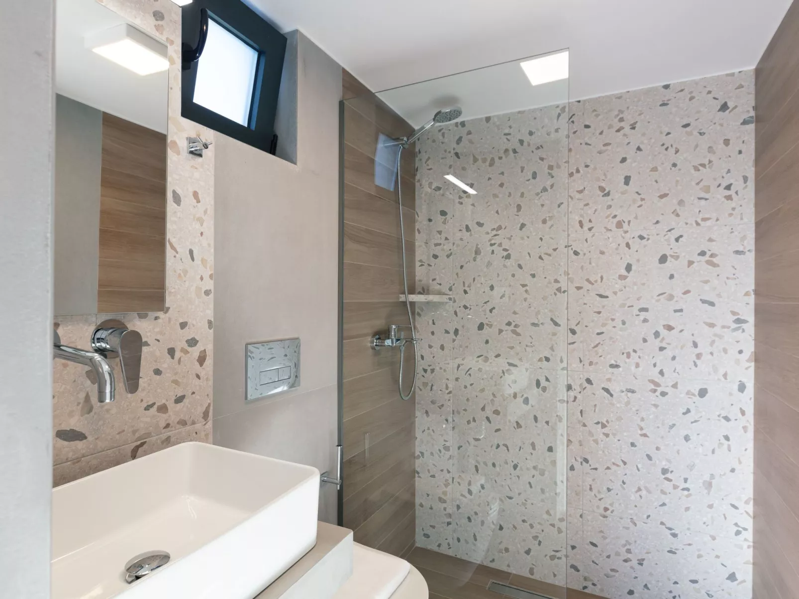 Haus in Prinos mit privatem Parkplatz-Binnen