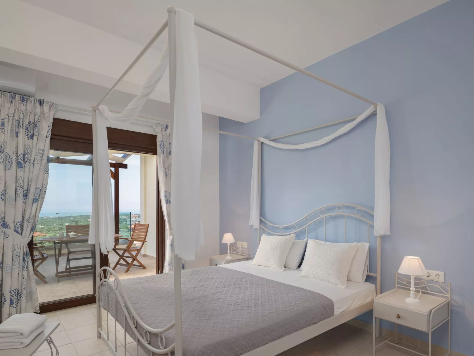 Ferienvilla "Rousa" mit Bergblick-Binnen