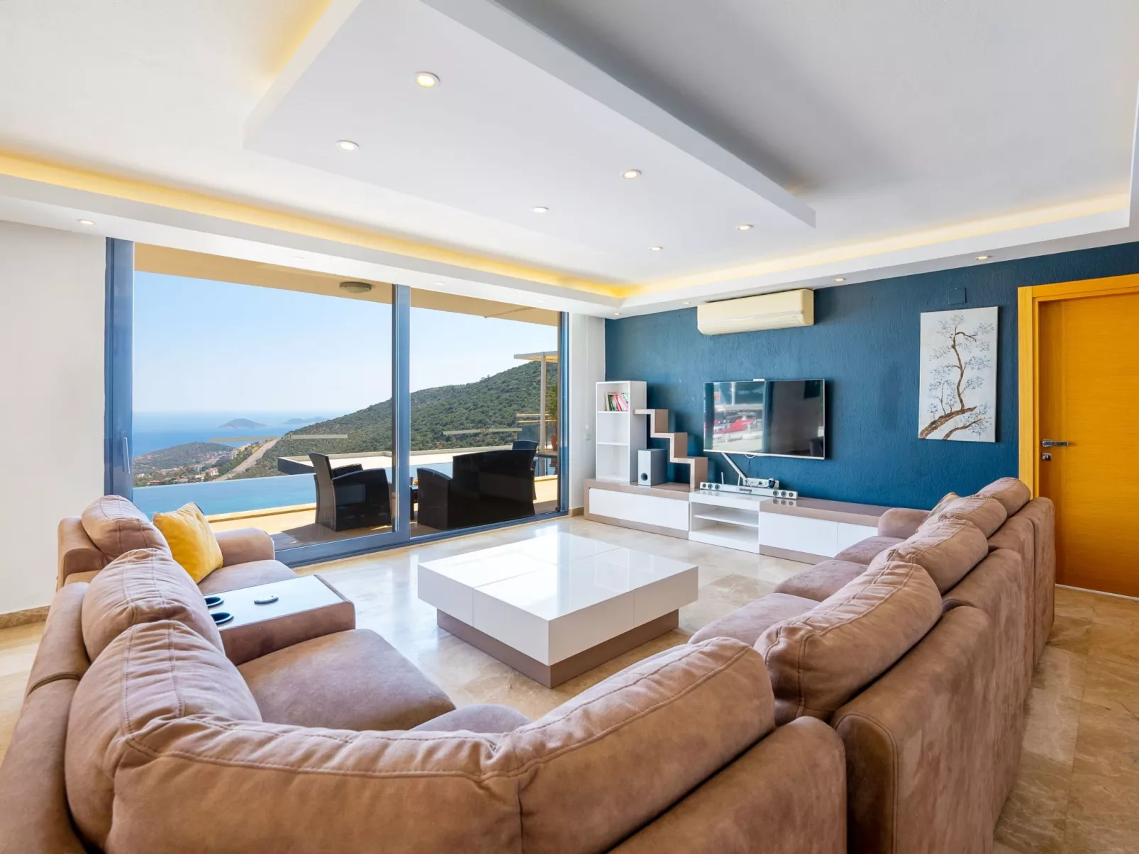 Villa mit Traum-Meerblick für 12 Personen