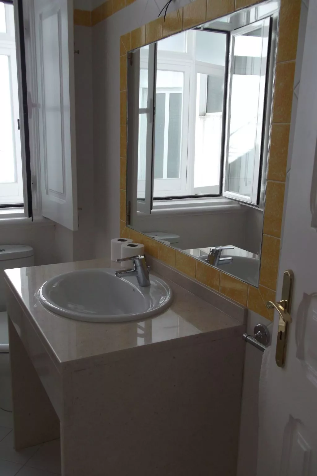 Angola 3 Dachgeschoss-Binnen