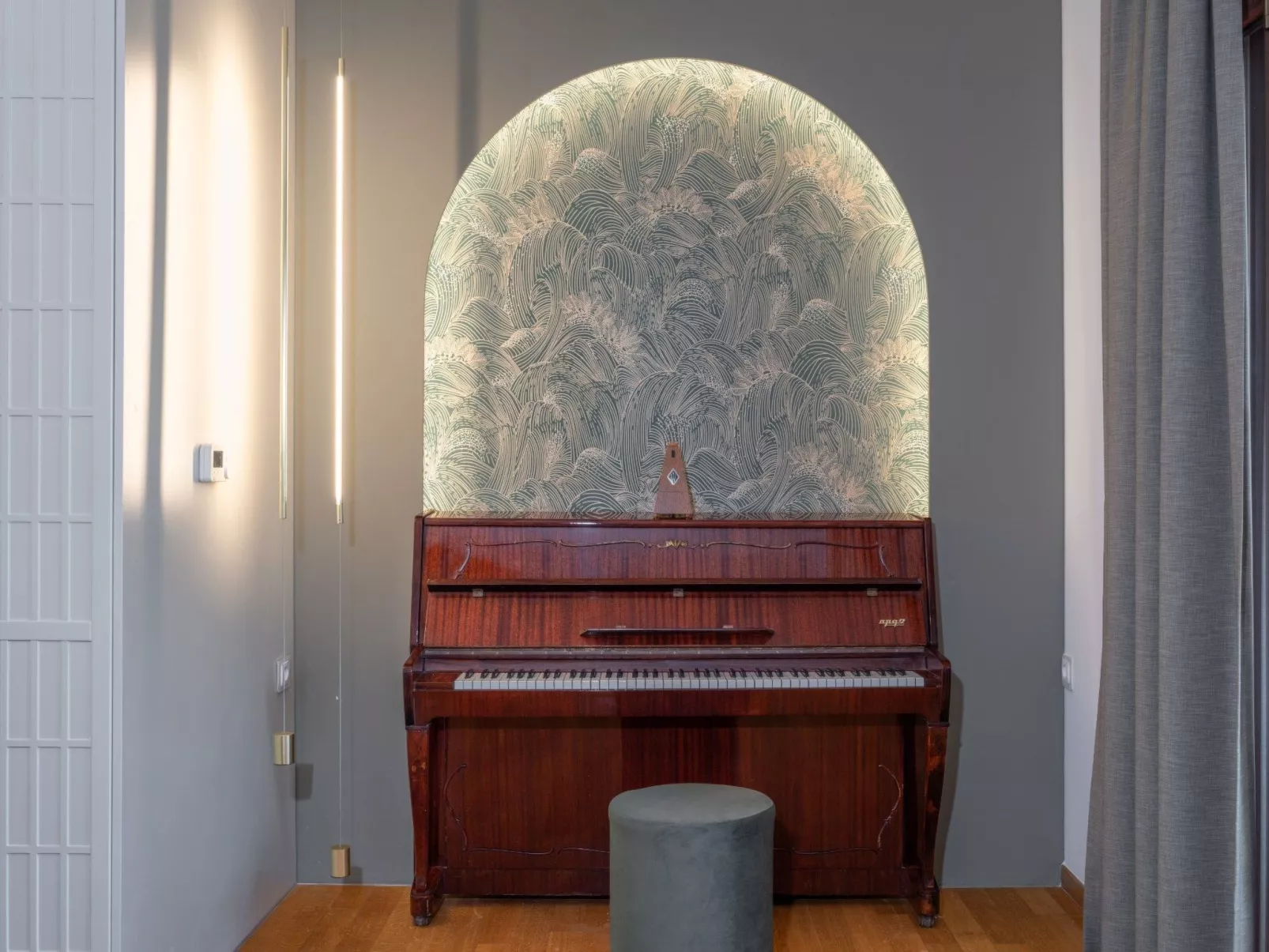 Familienvilla mit privatem Pool, Tischtennisplatte und Fußballtisch-Binnen