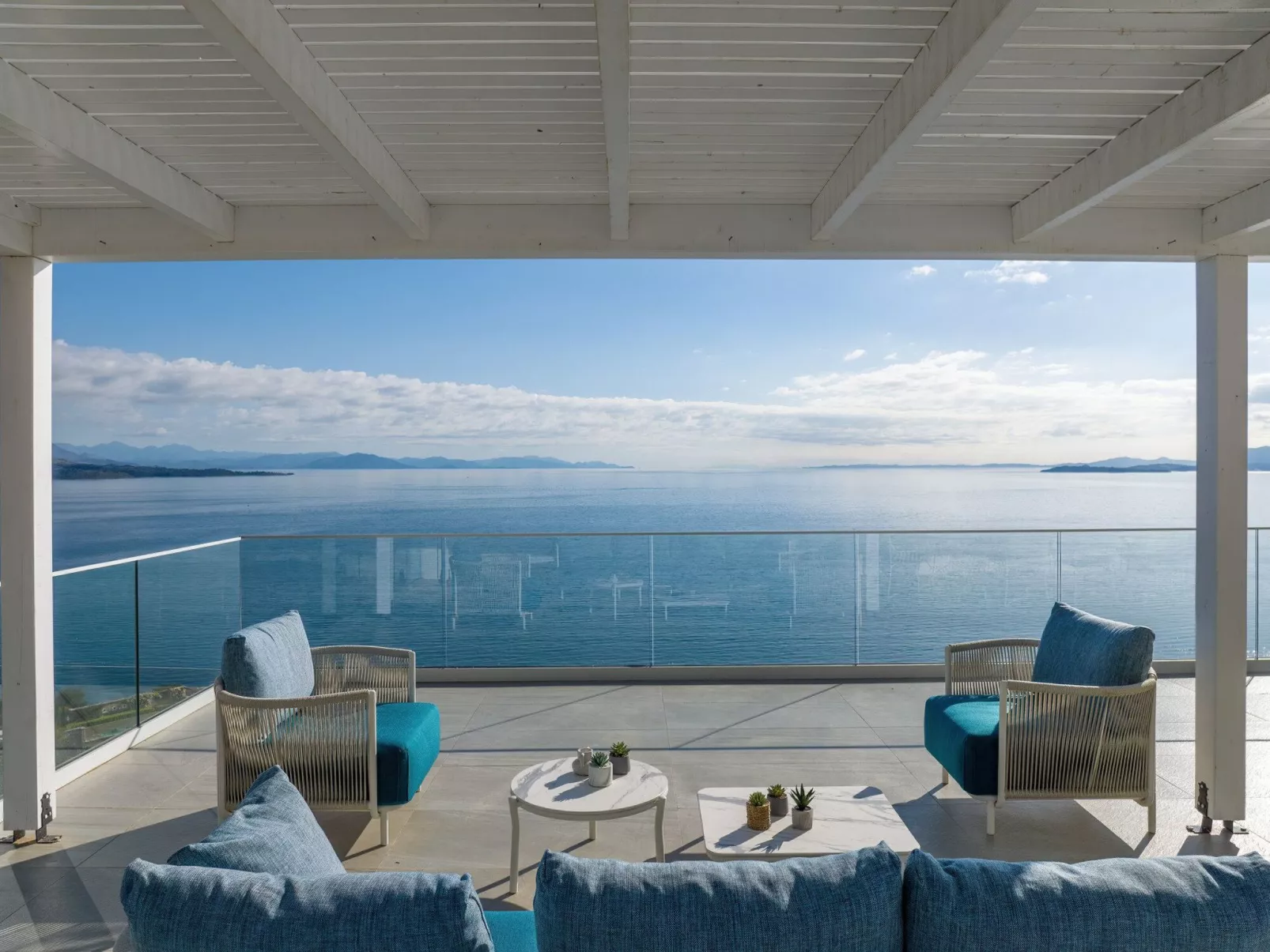 Luxuriöse Wohnung mit Meerblick Stoa Serenity