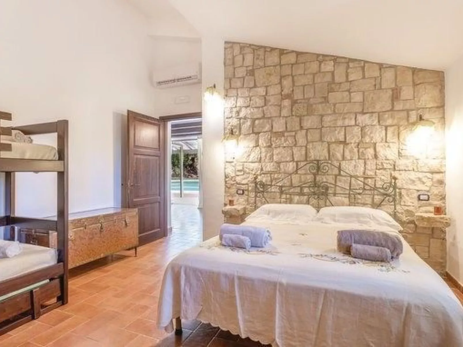 Bauernhaus im grünen Sannio mit Schwimmbad-Binnen