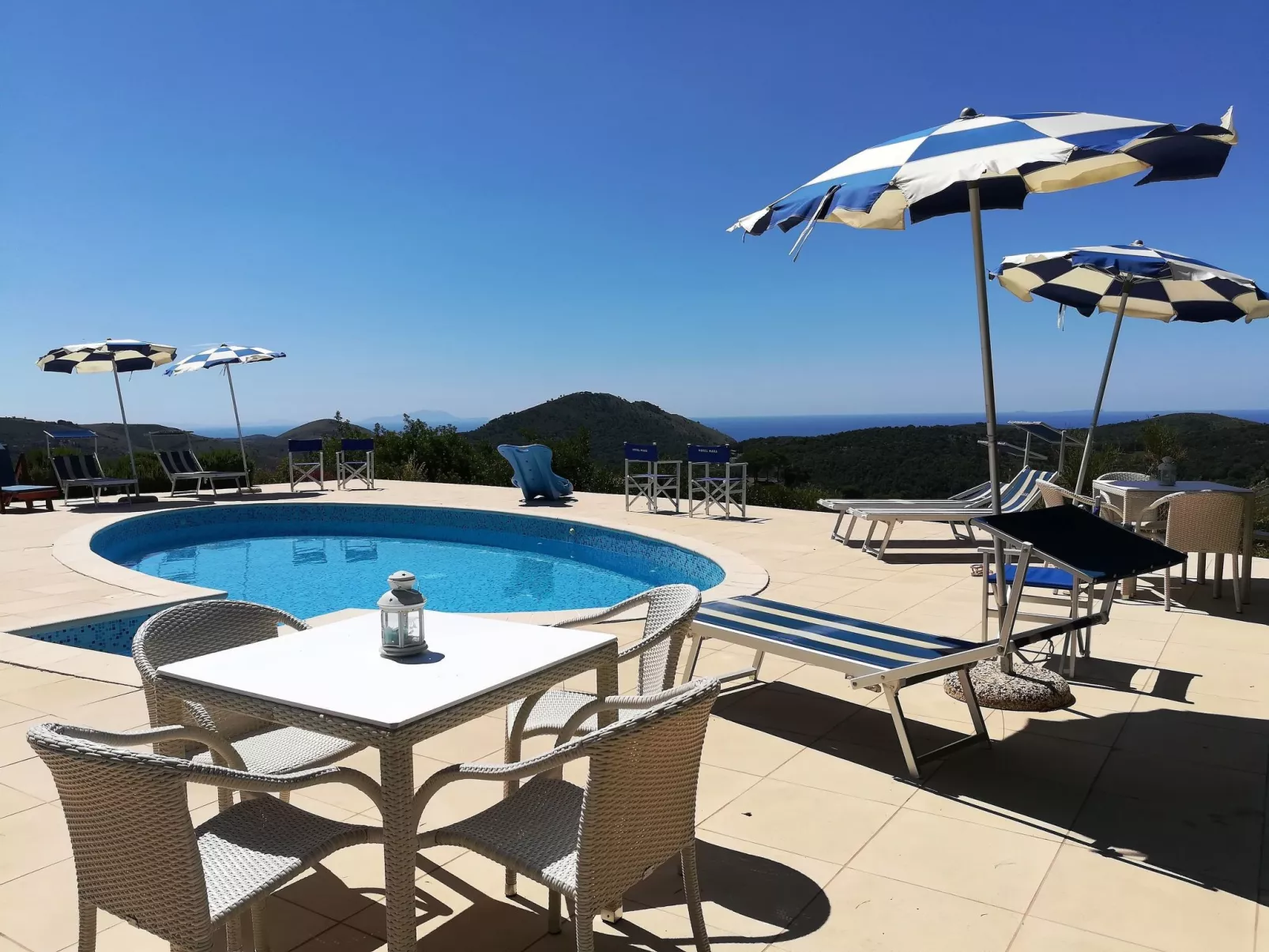 Angenehmes Haus in Itri mit überdachtem Innenhof