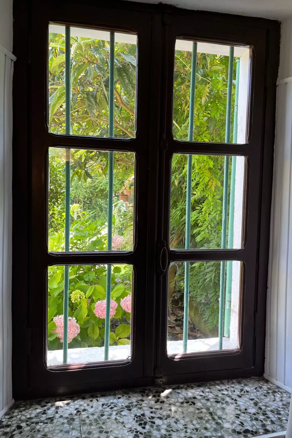 Typisches Bauernhaus mit holzbefeuertem Kamin