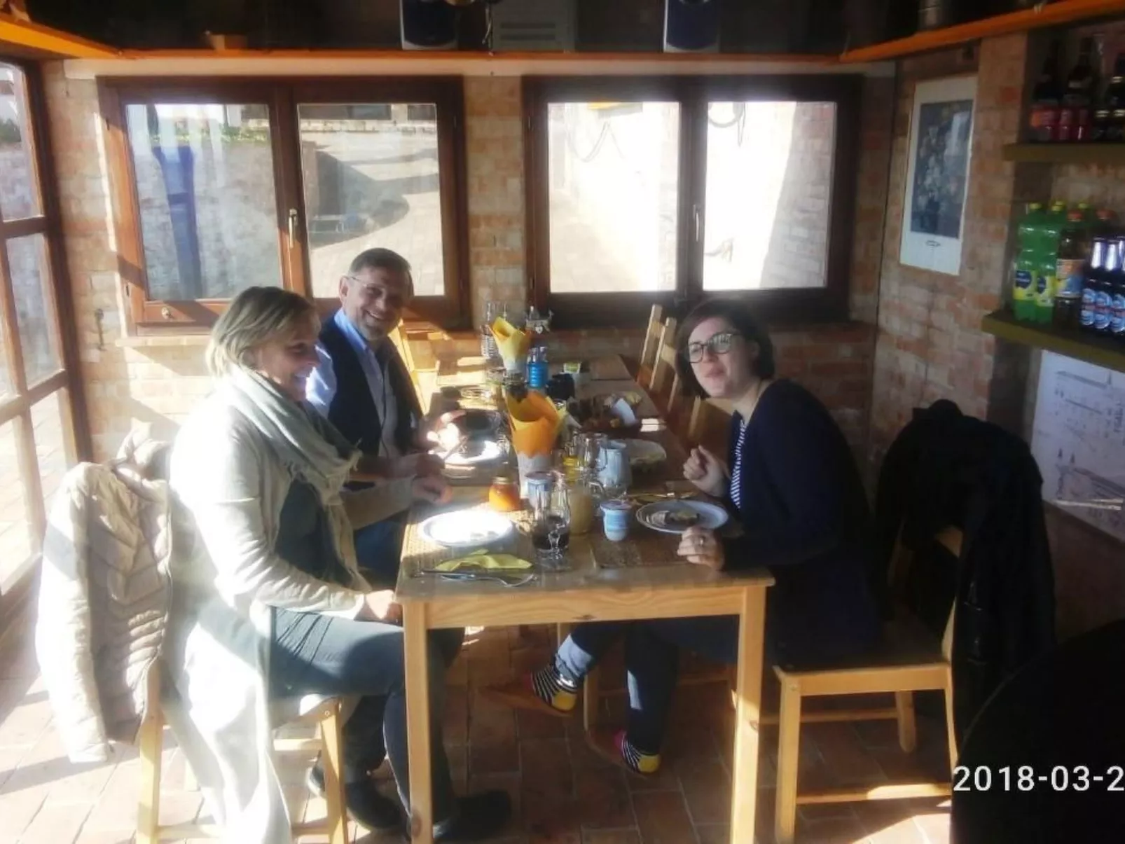 OWL Apartment - Pool - Ansichten - Kunst-Binnen