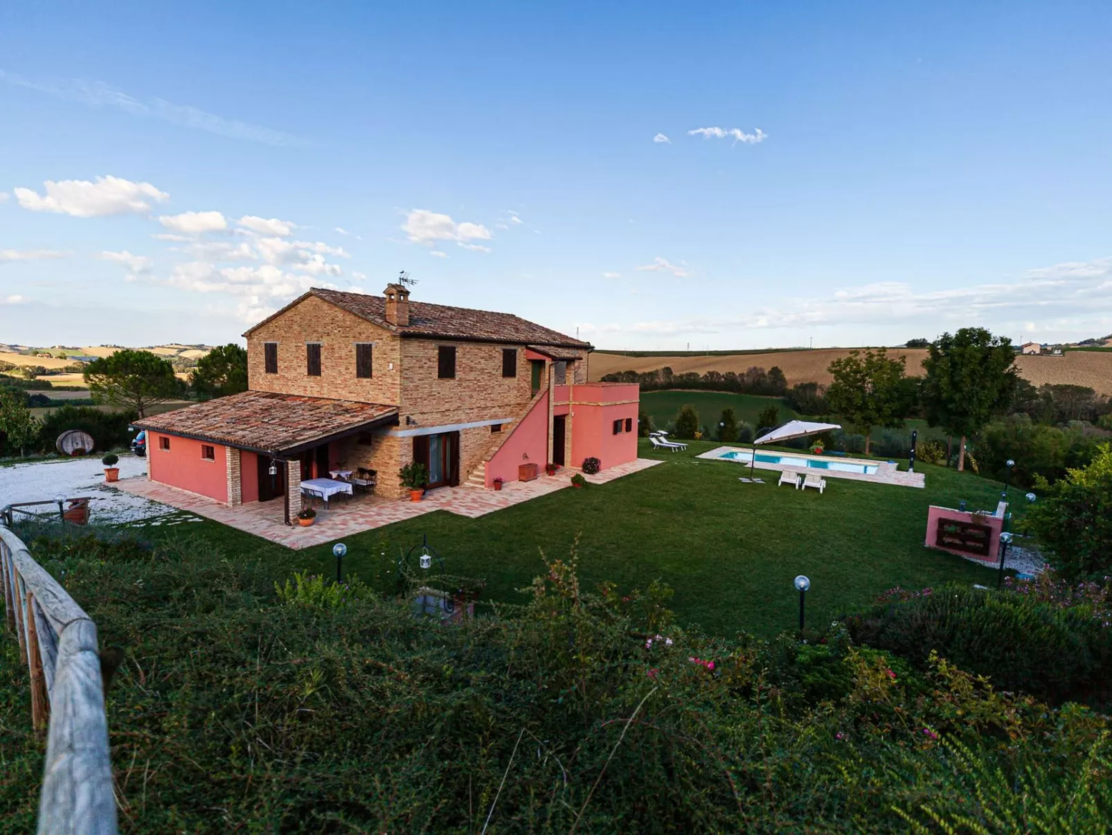 Villa mit privatem Pool in der Nähe der adriatischen Strände