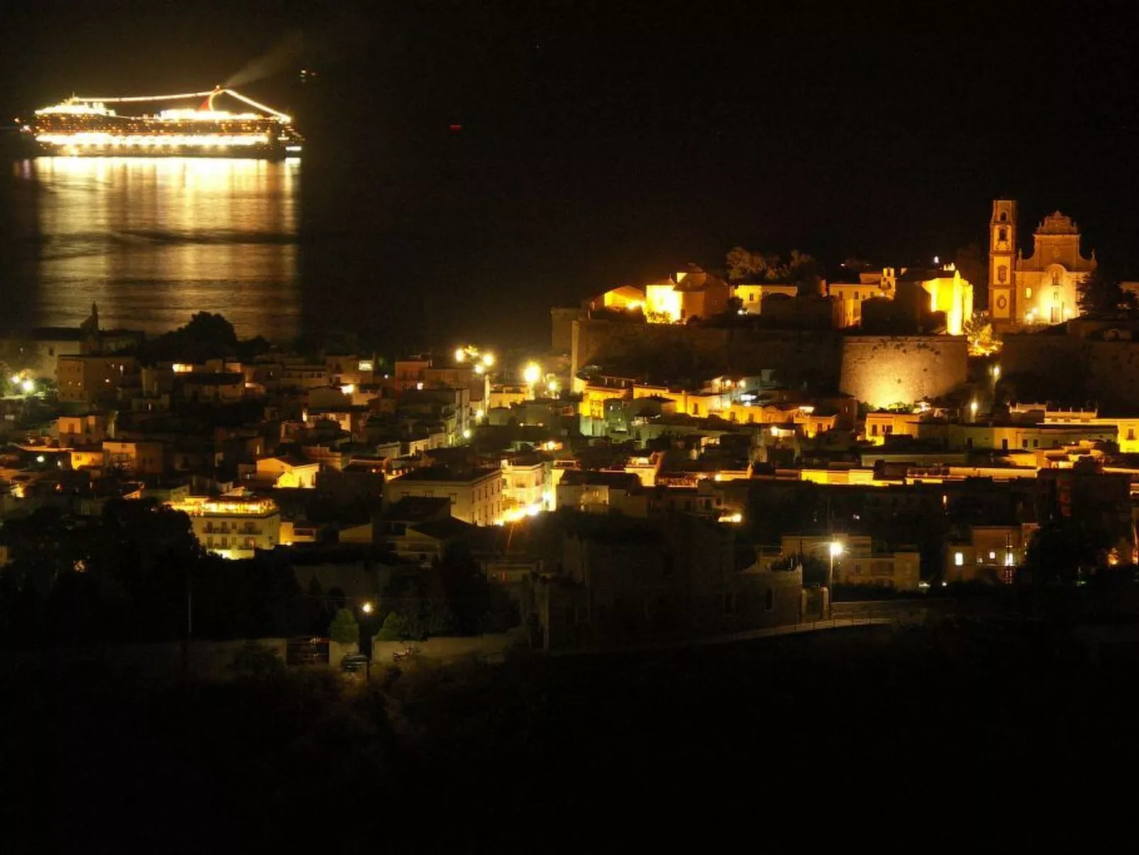 Panorama-Villa auf den Äolischen Inseln ab 773-Image-tags.info