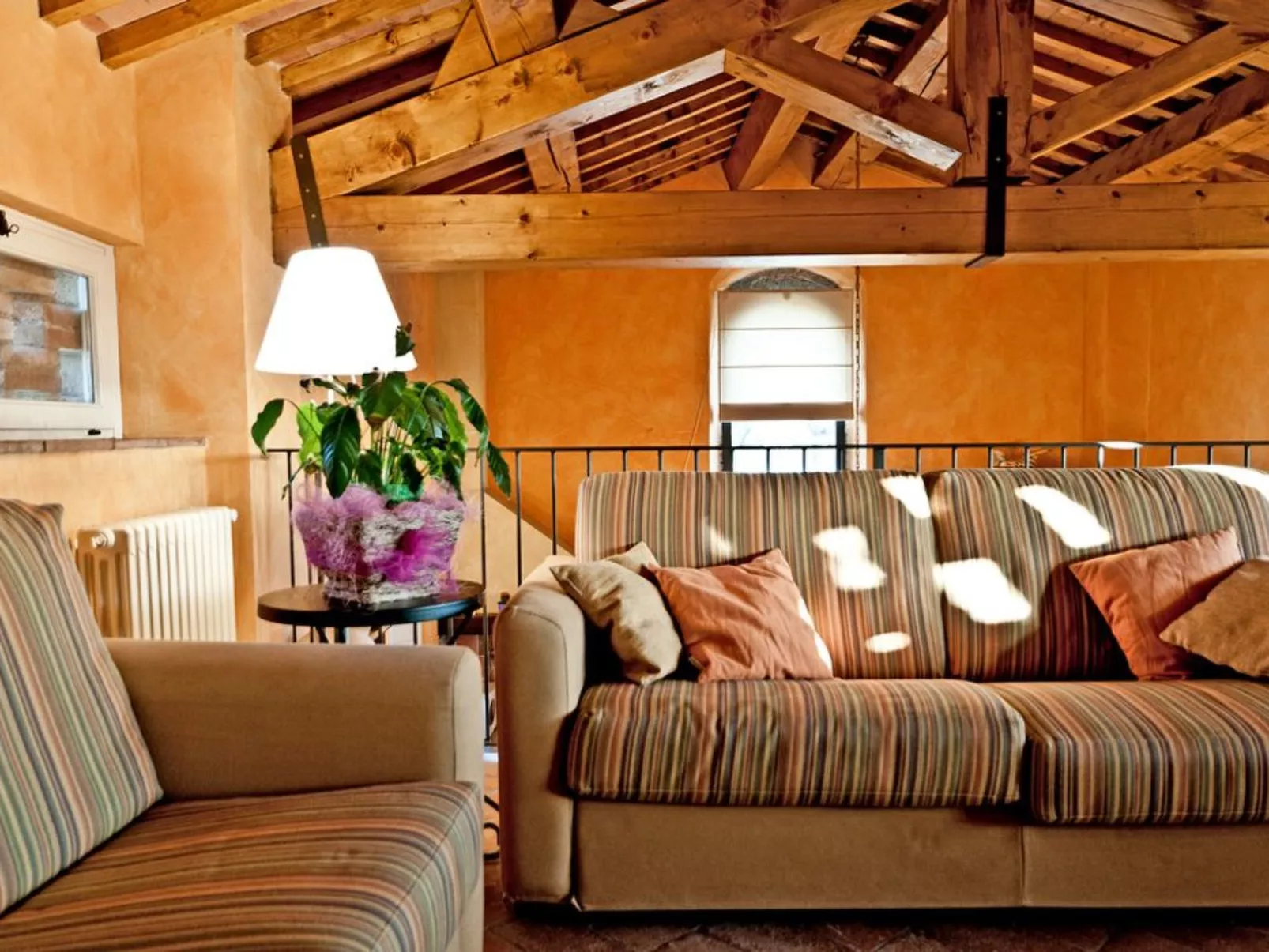 Willkommen in unserem kleinen Paradies-Binnen