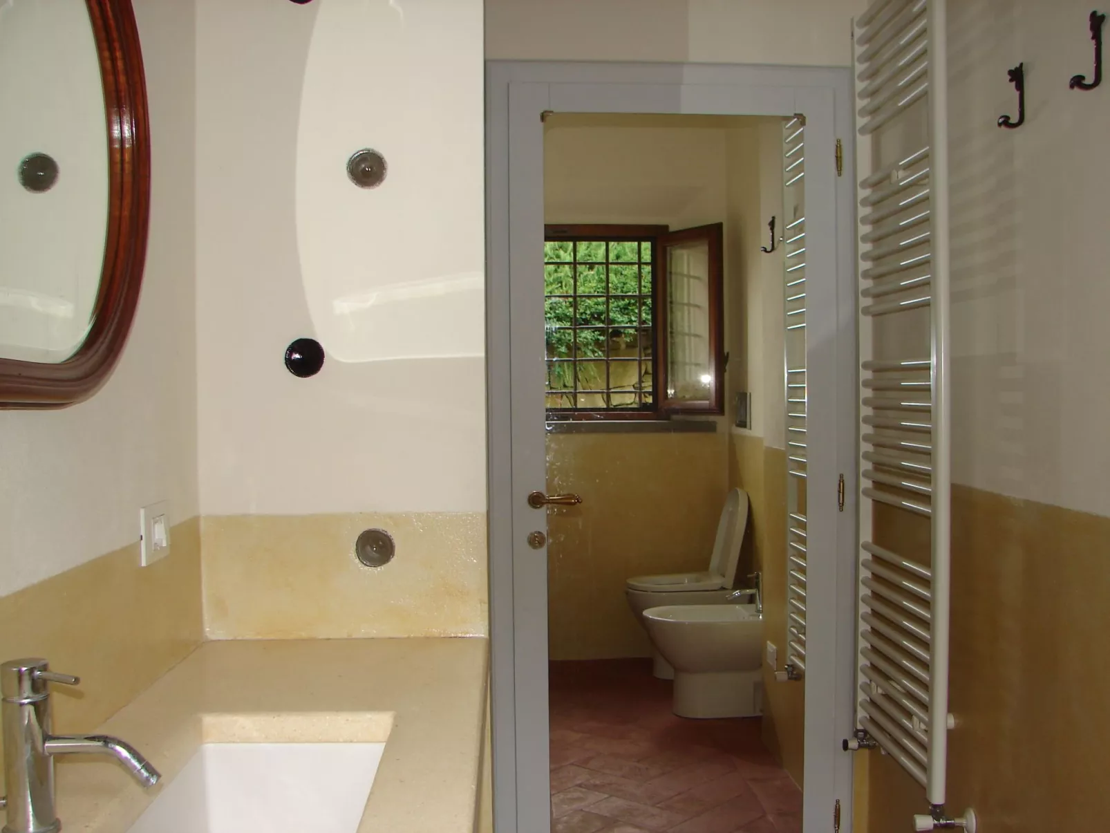 Villa mit Pool und zauberhafter Aussicht-Image-tags.info